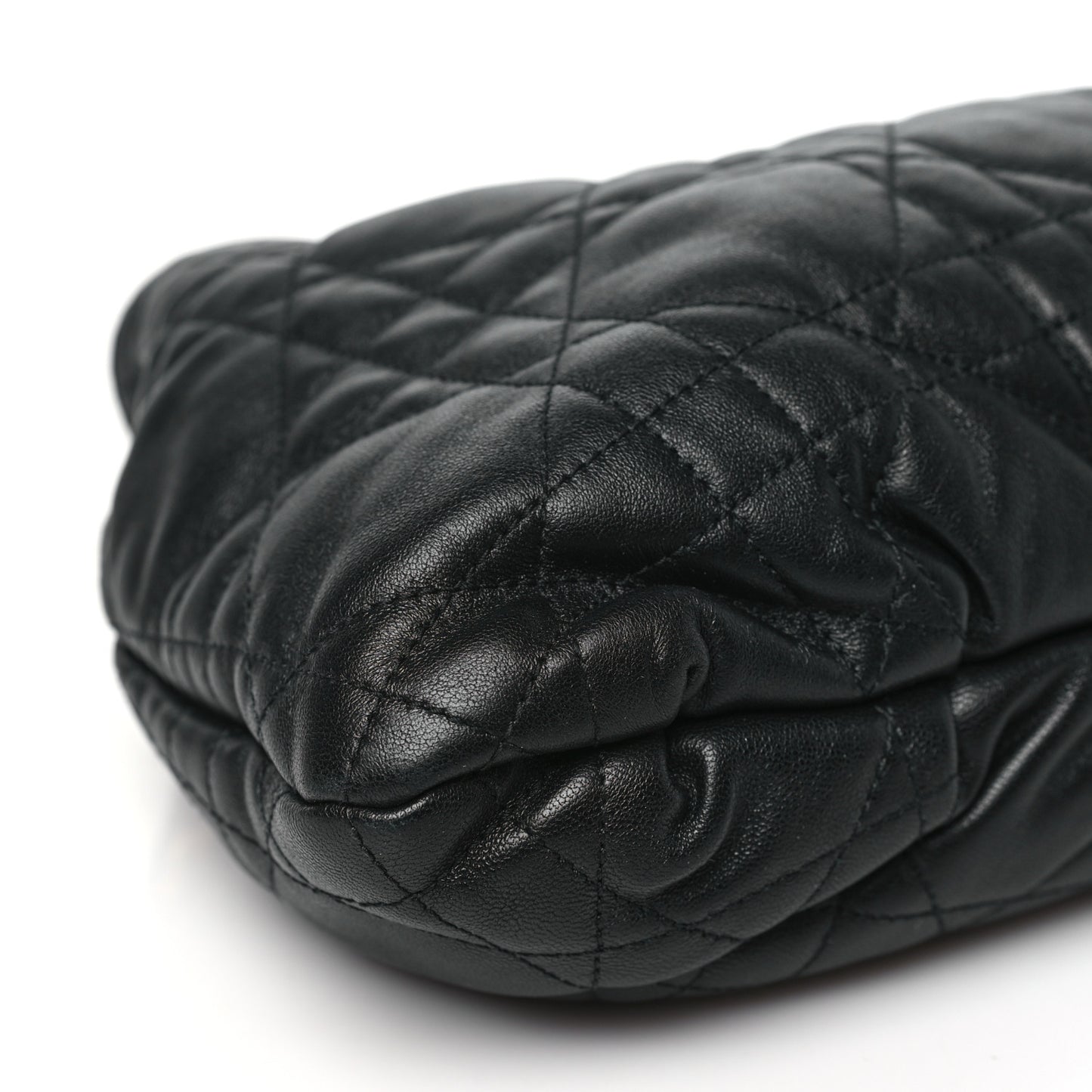 Lambskin Supple Macrocannage Medium Ammi Bag Black