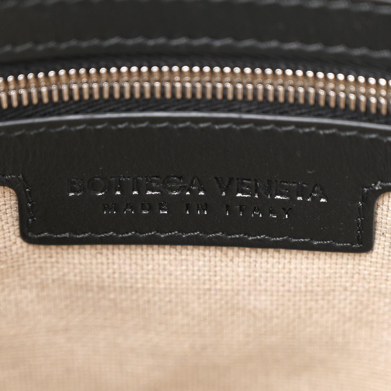 Bottega Veneta Nappa Intrecciato Andiamo Flat Messenger Black 6 of 10