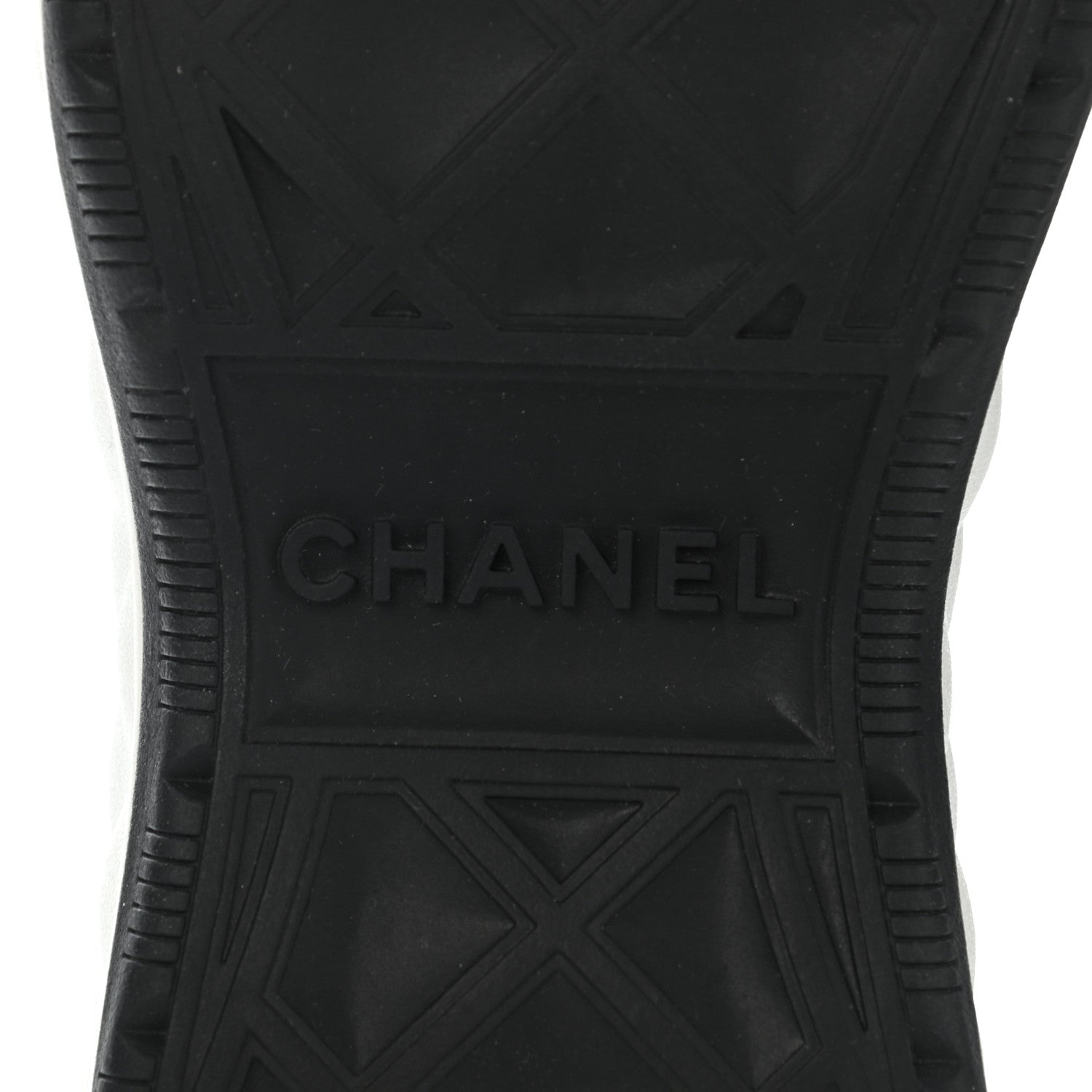 Chanel Velvet Calfskin Mixed Fibers CC Sneakers 38 Black 9 of 9