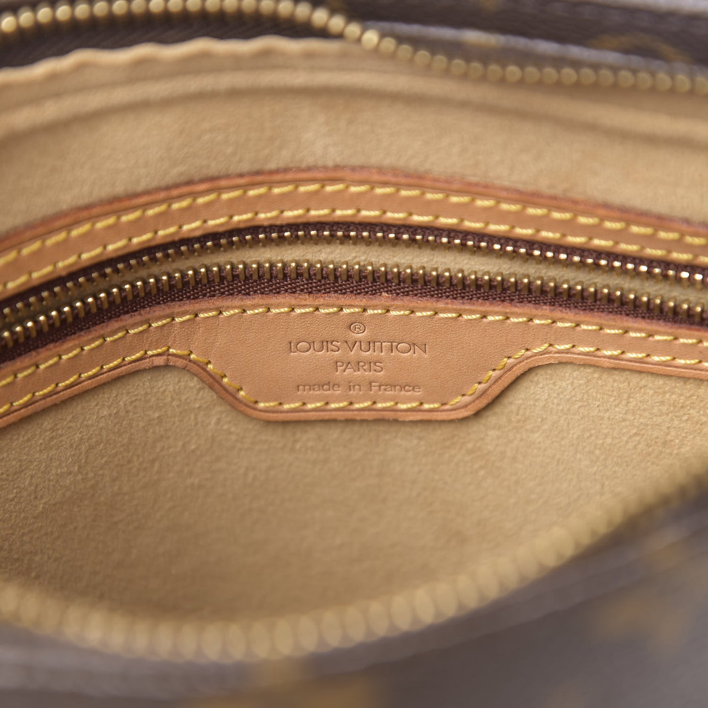 Monogram Looping MM