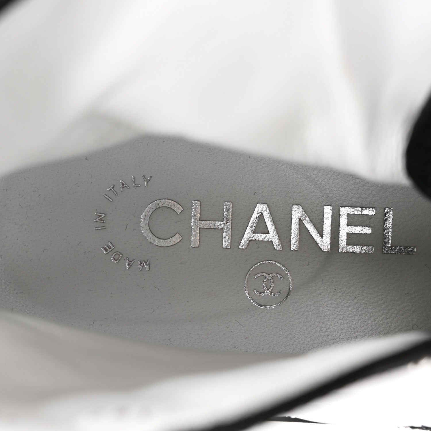 Chanel Fabric Grosgrain Quilted Cap Toe Lace Up Combat Boots 38.5 White Black 8 of 9
