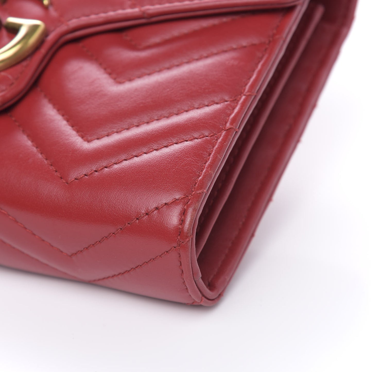 Calfskin Matelasse GG Marmont Chain Wallet Hibiscus Red