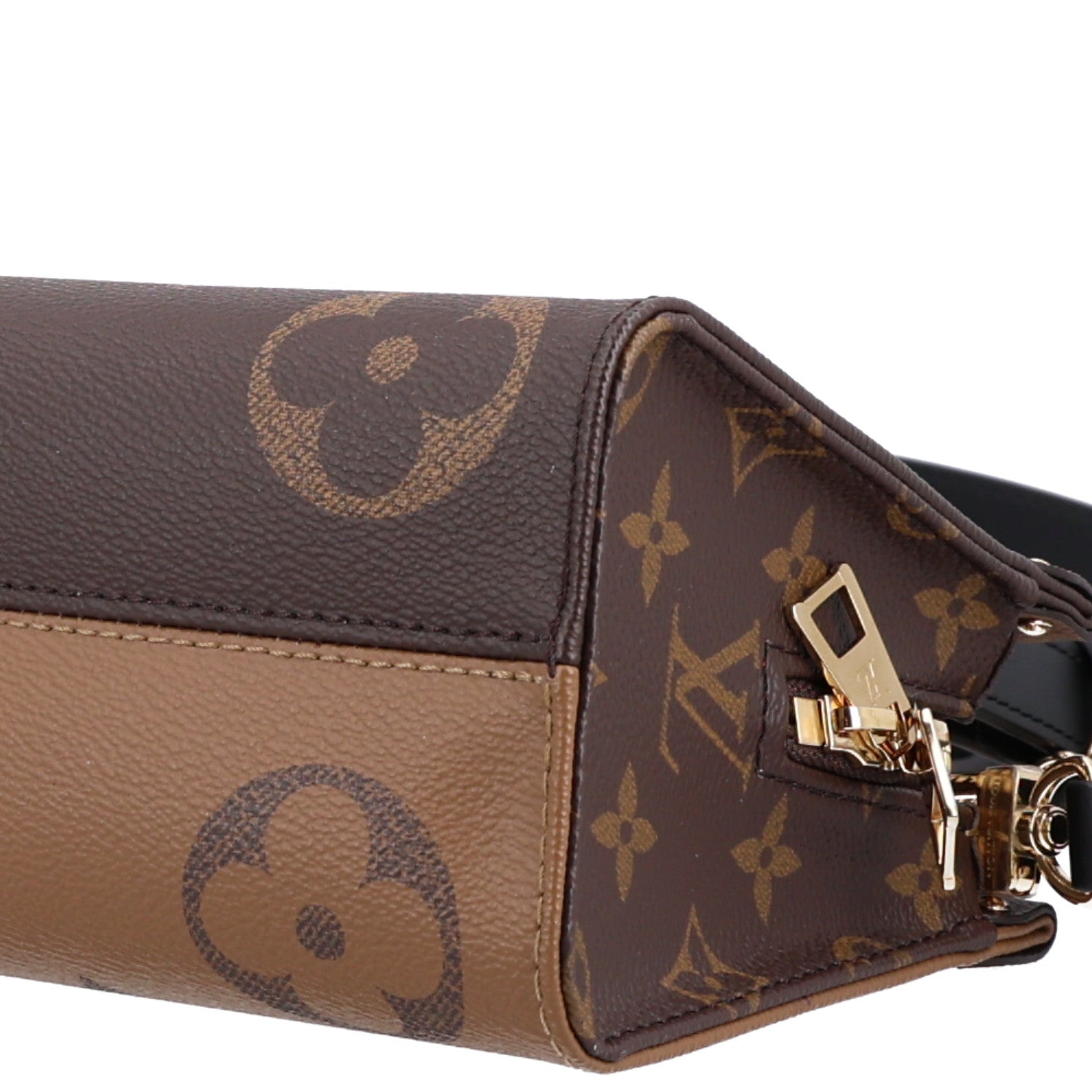 Louis Vuitton Reverse Monogram Giant OnTheGo East West Chain 8 of 8