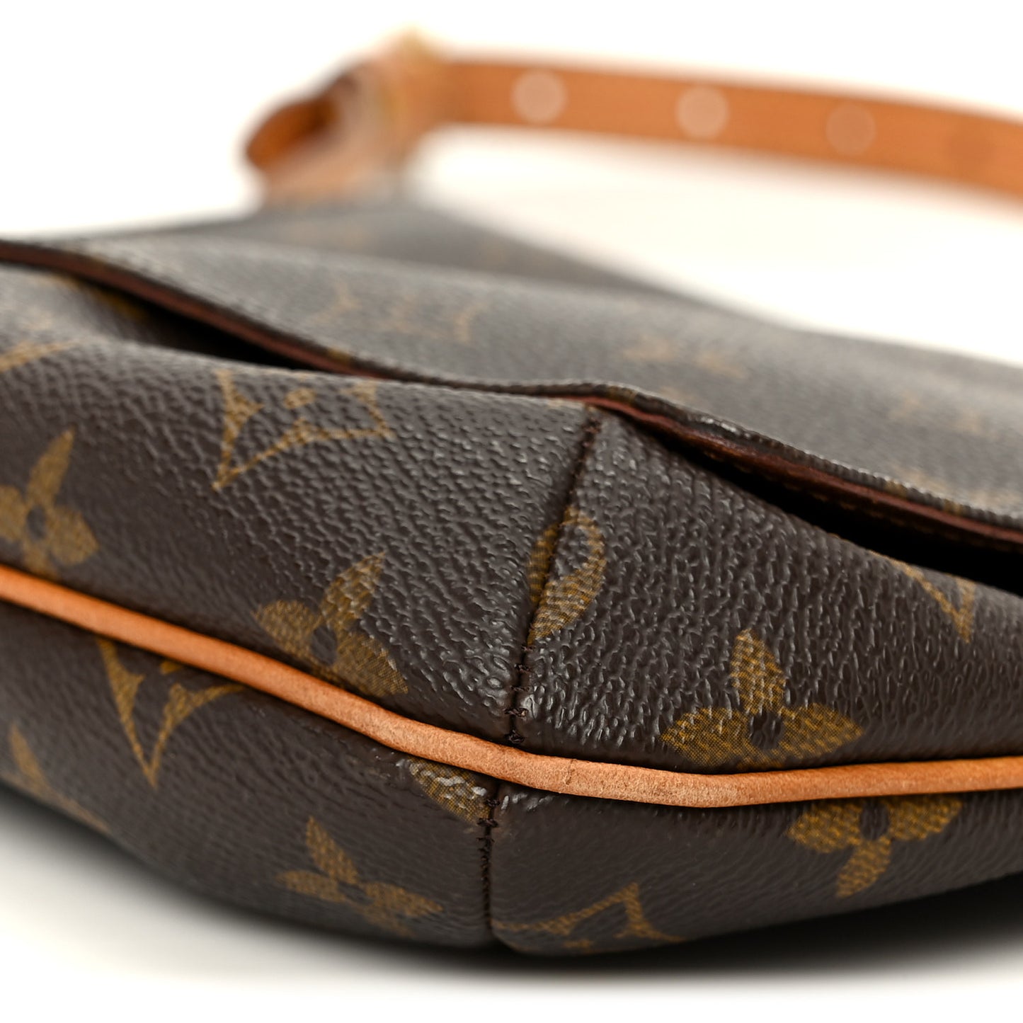 Monogram Musette Tango
