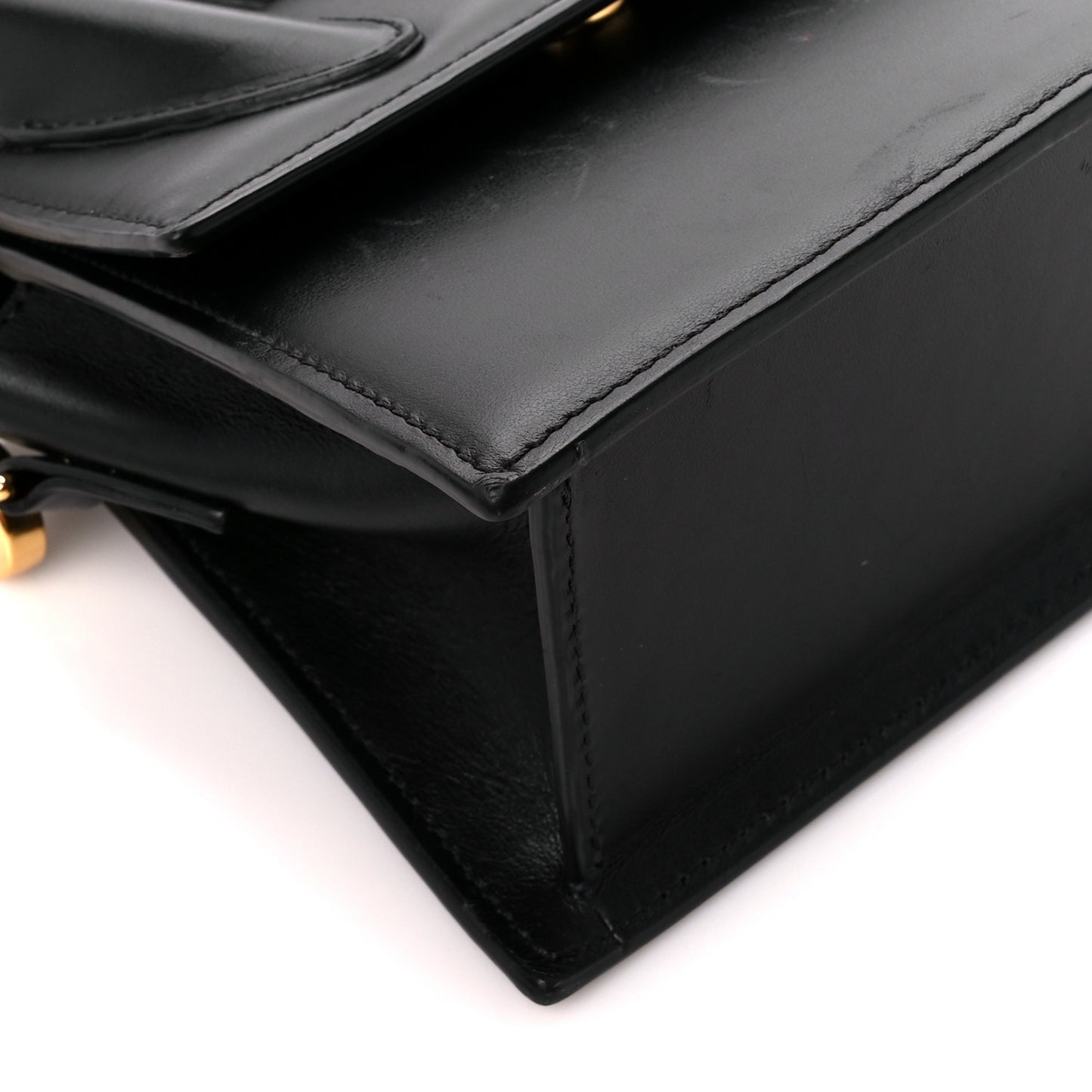 Smooth Calfskin Le Chiquito Moyen Black