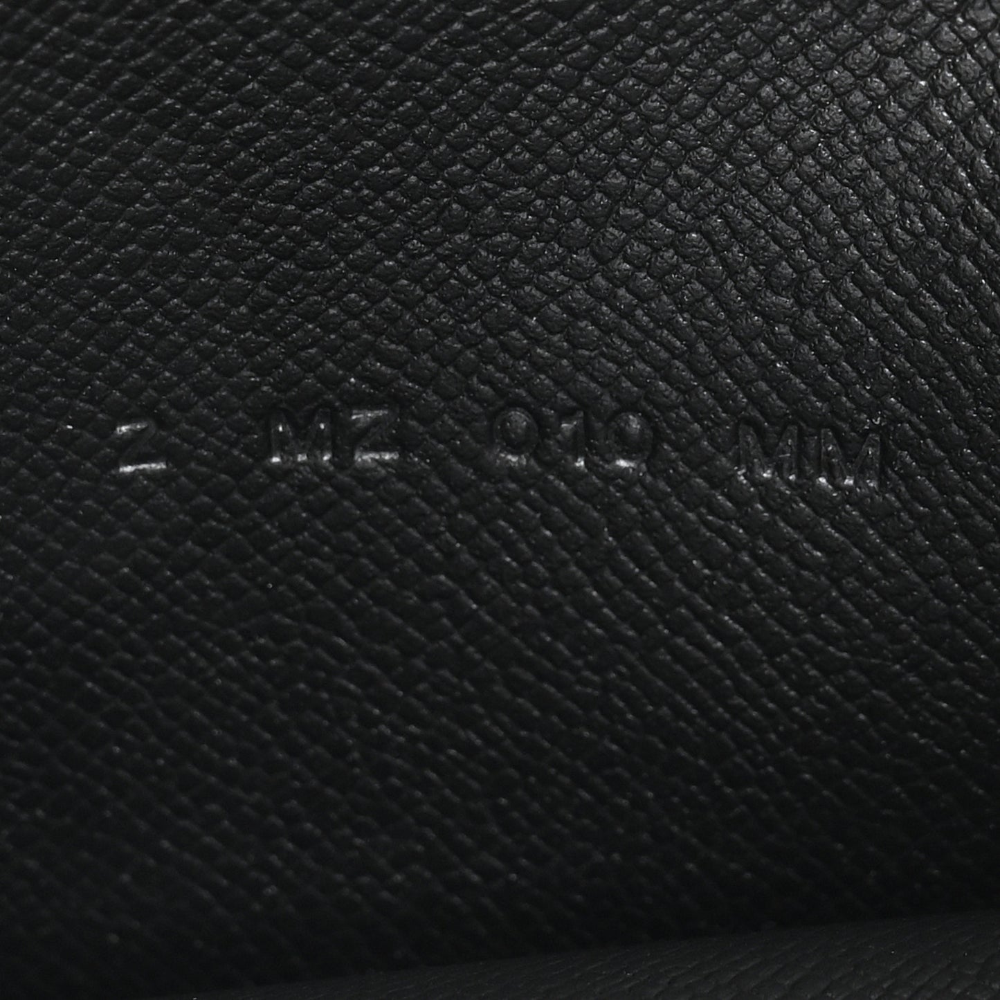 Epsom Kelly Pocket Compact Wallet Black