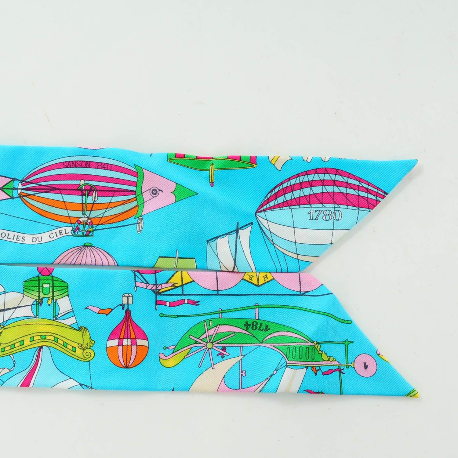 Hermes Silk Les Folies Du Ciel Twilly 4 of 6