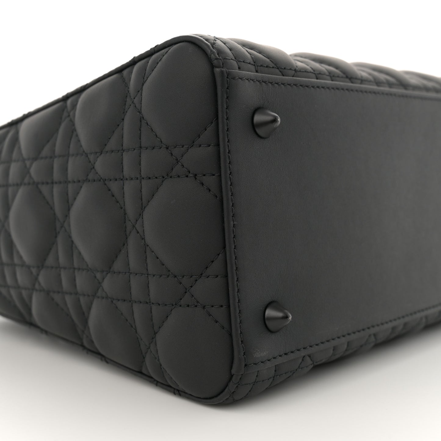 Ultra Matte Calfskin Cannage Medium Lady Dior Black