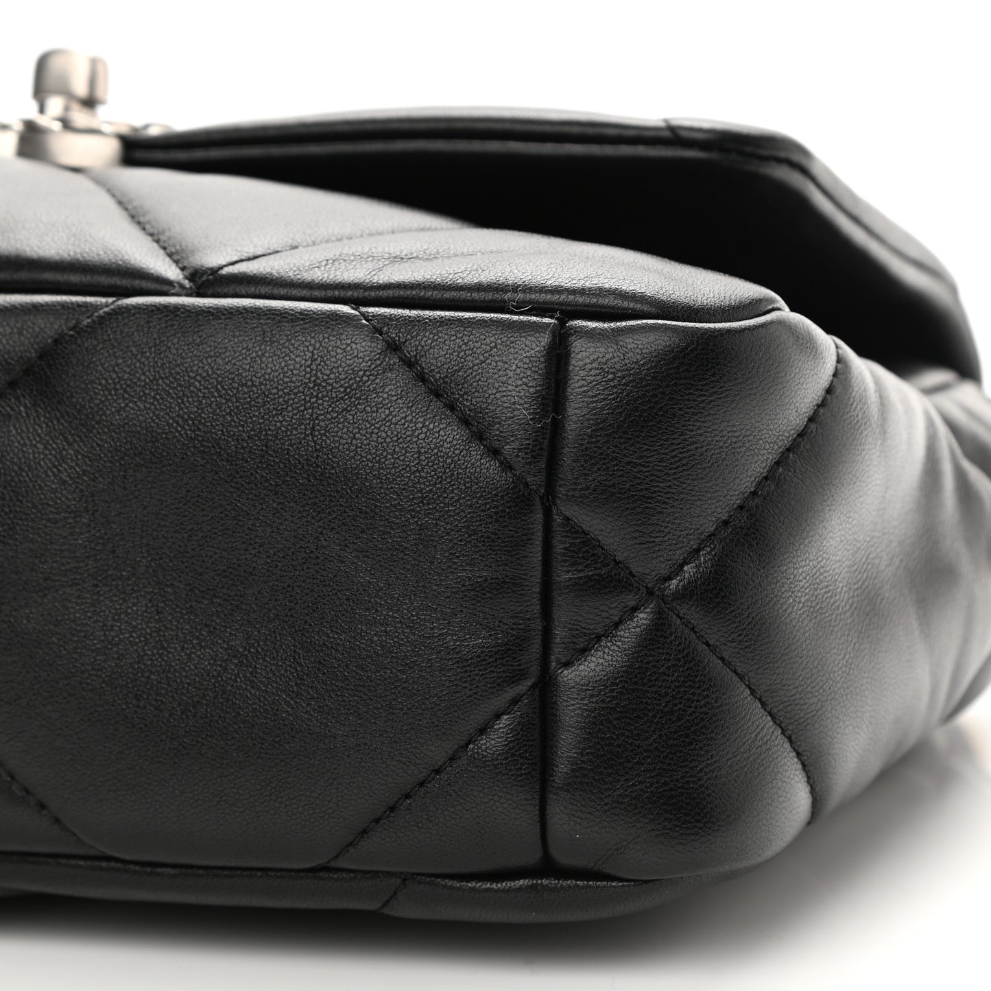 Lambskin Quilted Medium Chanel 19 Flap Black
