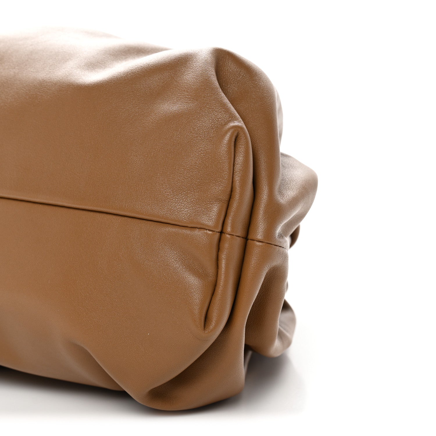 Bottega Veneta Smooth Butter Calf The Pouch Oversized Clutch Cammello 9 of 10
