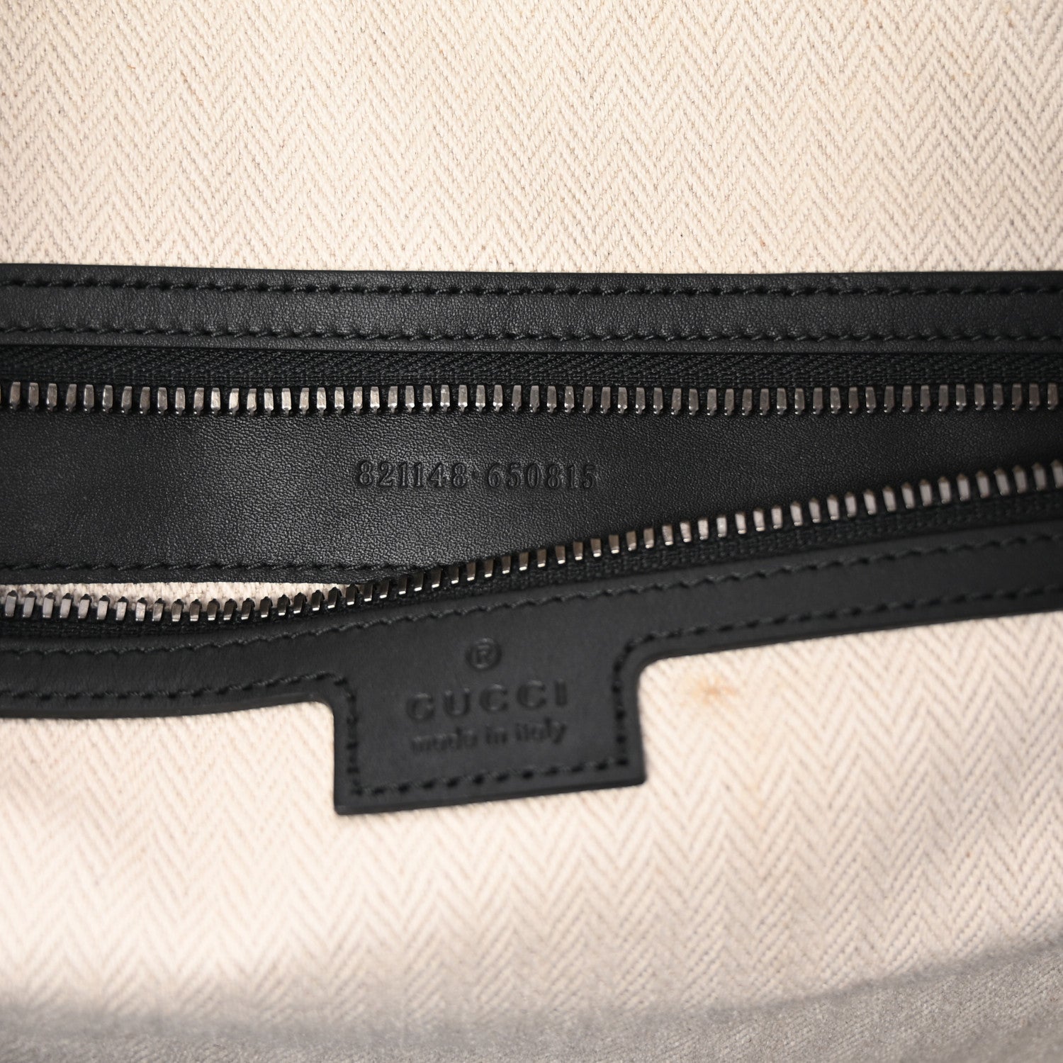 Gucci GG Supreme Monogram Calfskin GG Emblem Medium Duffle Bag Black 6 of 9