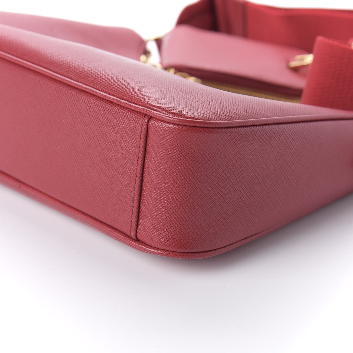 Saffiano Lux Re-Edition 2005 Shoulder Bag Fuoco