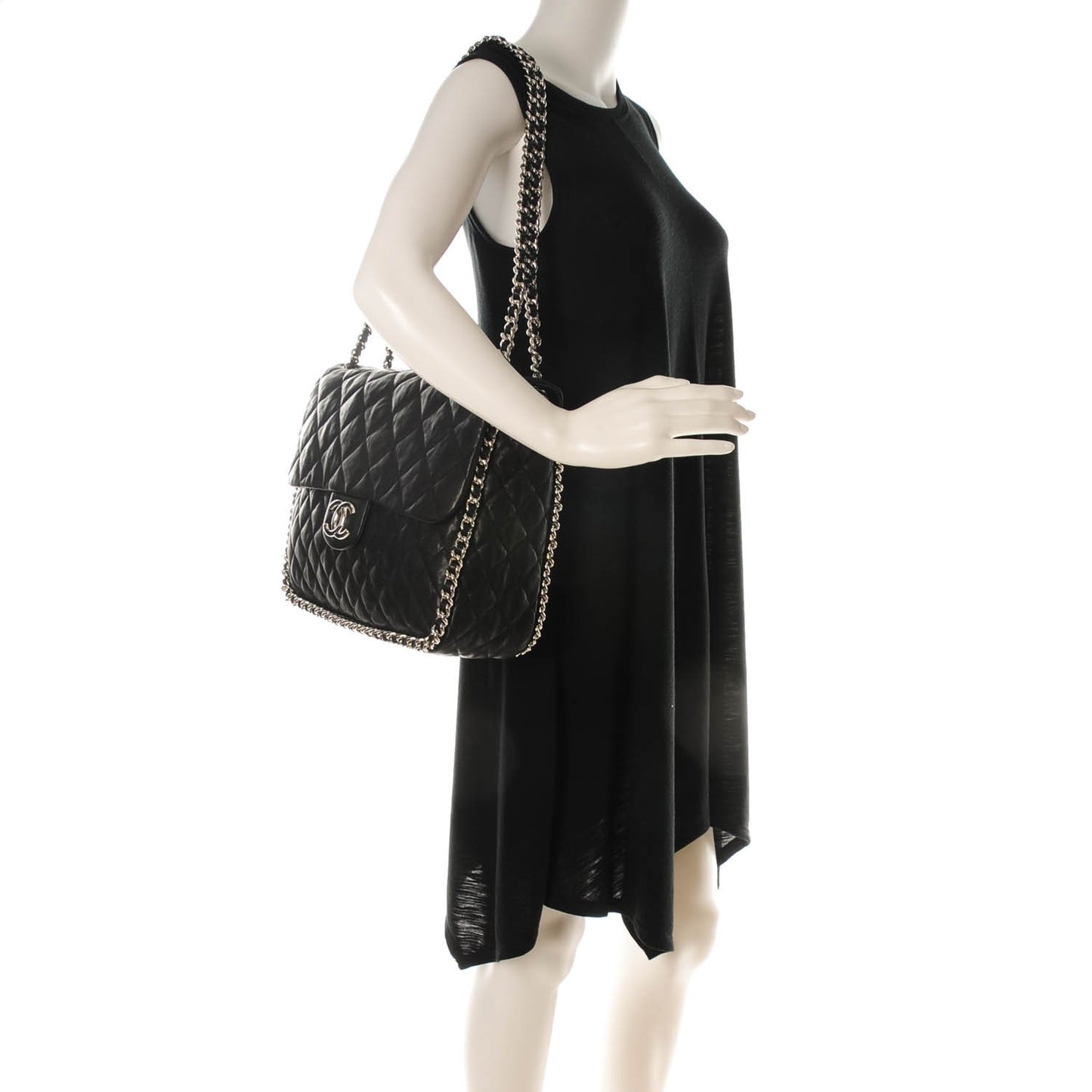 Washed Lambskin Maxi Chain Around Flap Black