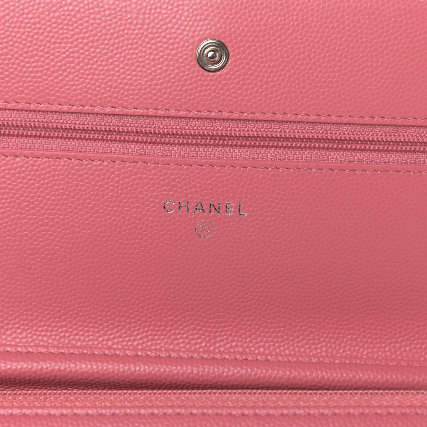 Caviar Chevron Quilted Wallet On Chain WOC Pink