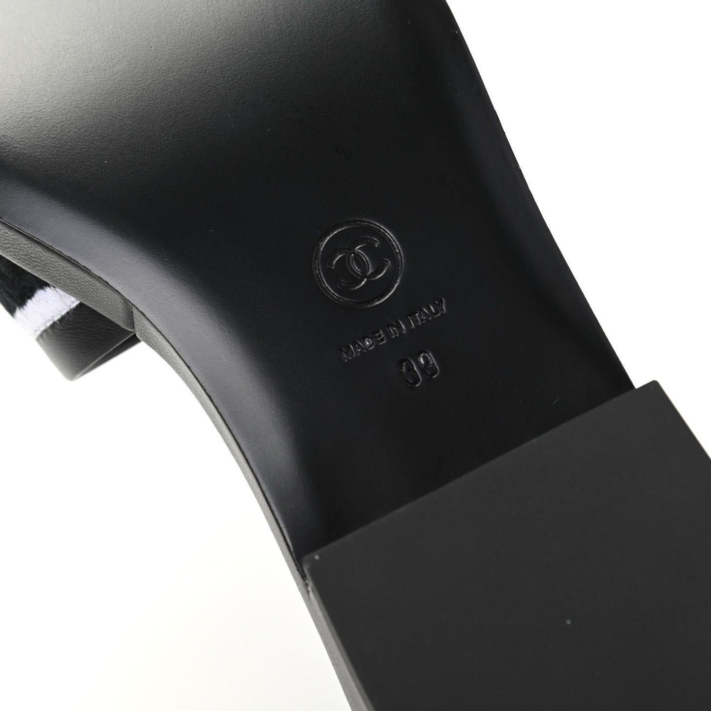 Lambskin Embroidered CC Mule Sandal 39 Black White