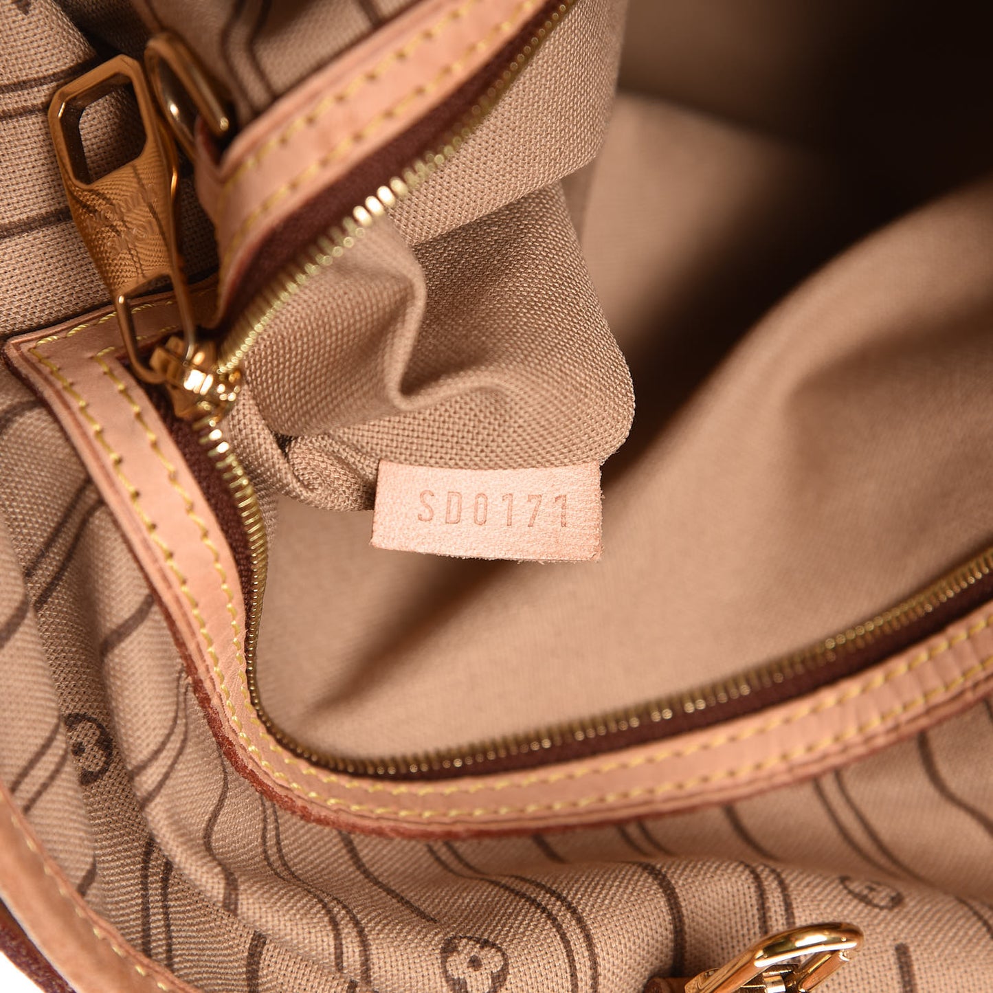 Monogram Delightful MM