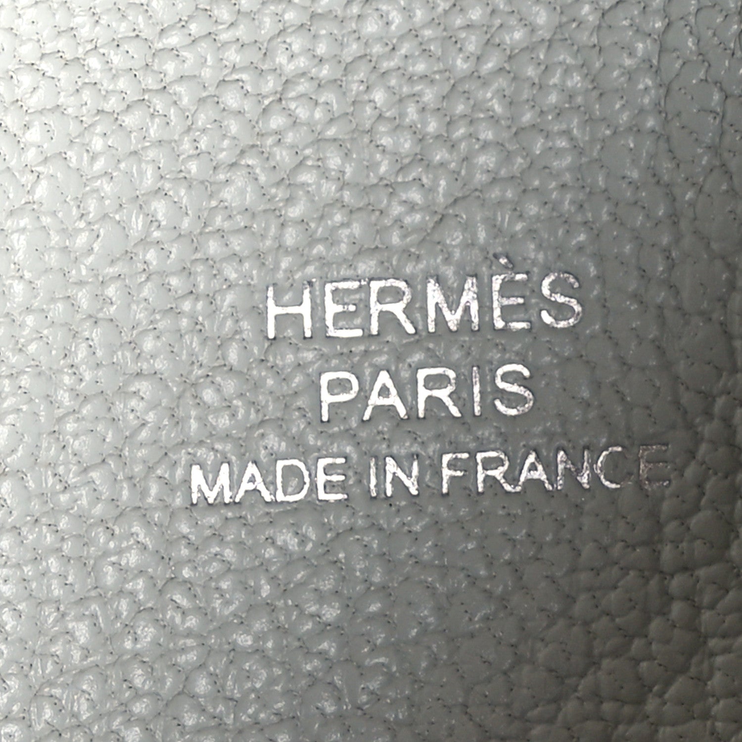 Hermes Chevre Mysore Calvi Card Case Gris Perle 7 of 8