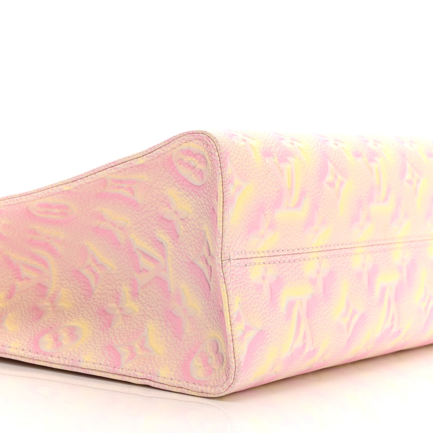 Louis Vuitton Empreinte Monogram Summer Stardust Onthego PM Pink 8 of 9