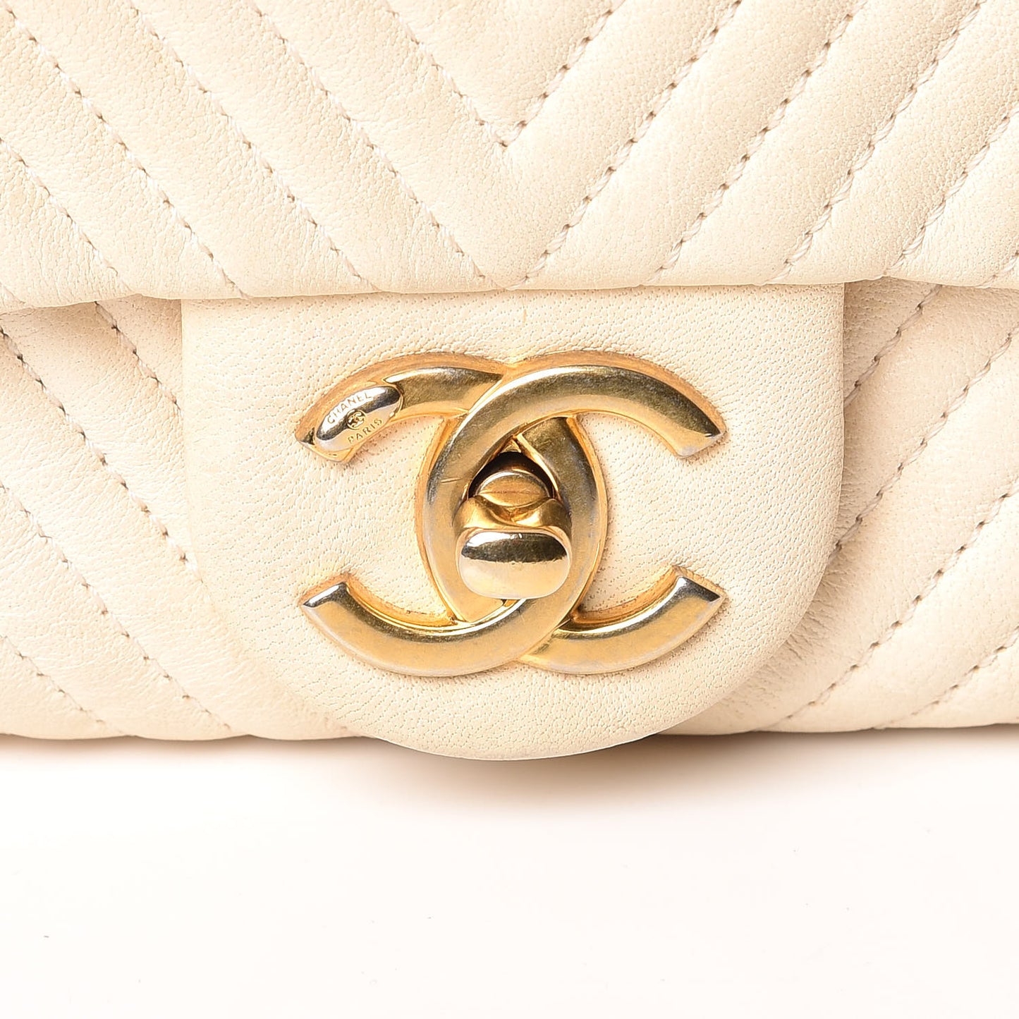 Calfskin Chevron Small Surpique Flap Ivory