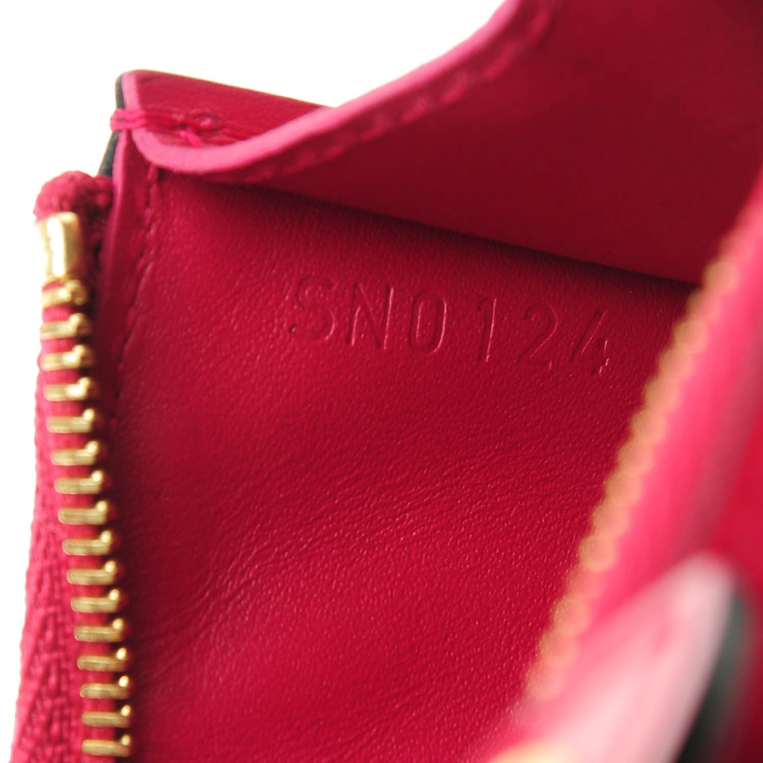 Louis Vuitton Vernis Key Pouch Rose Indien 7 of 7