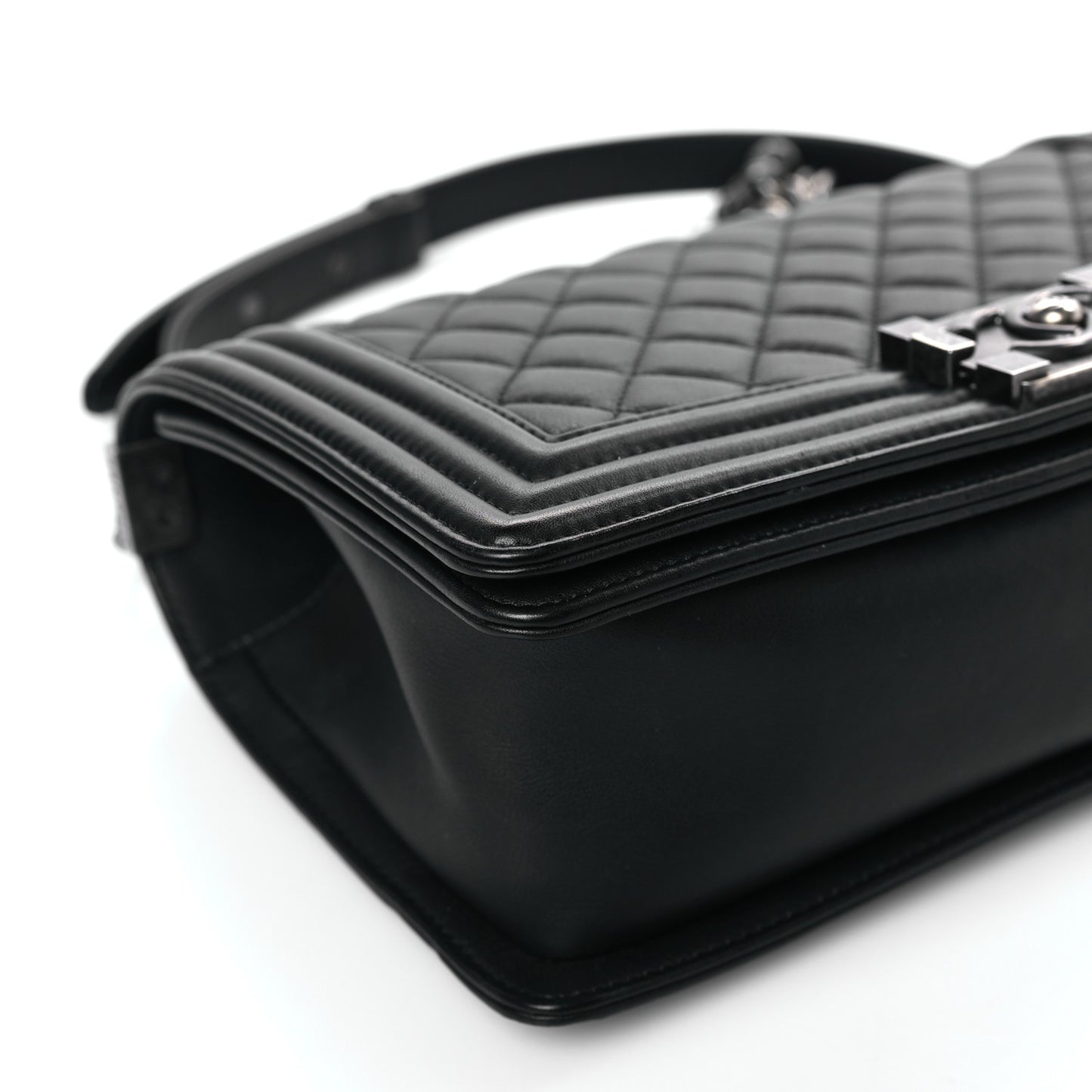 Calfskin Quilted Medium Boy Flap Black