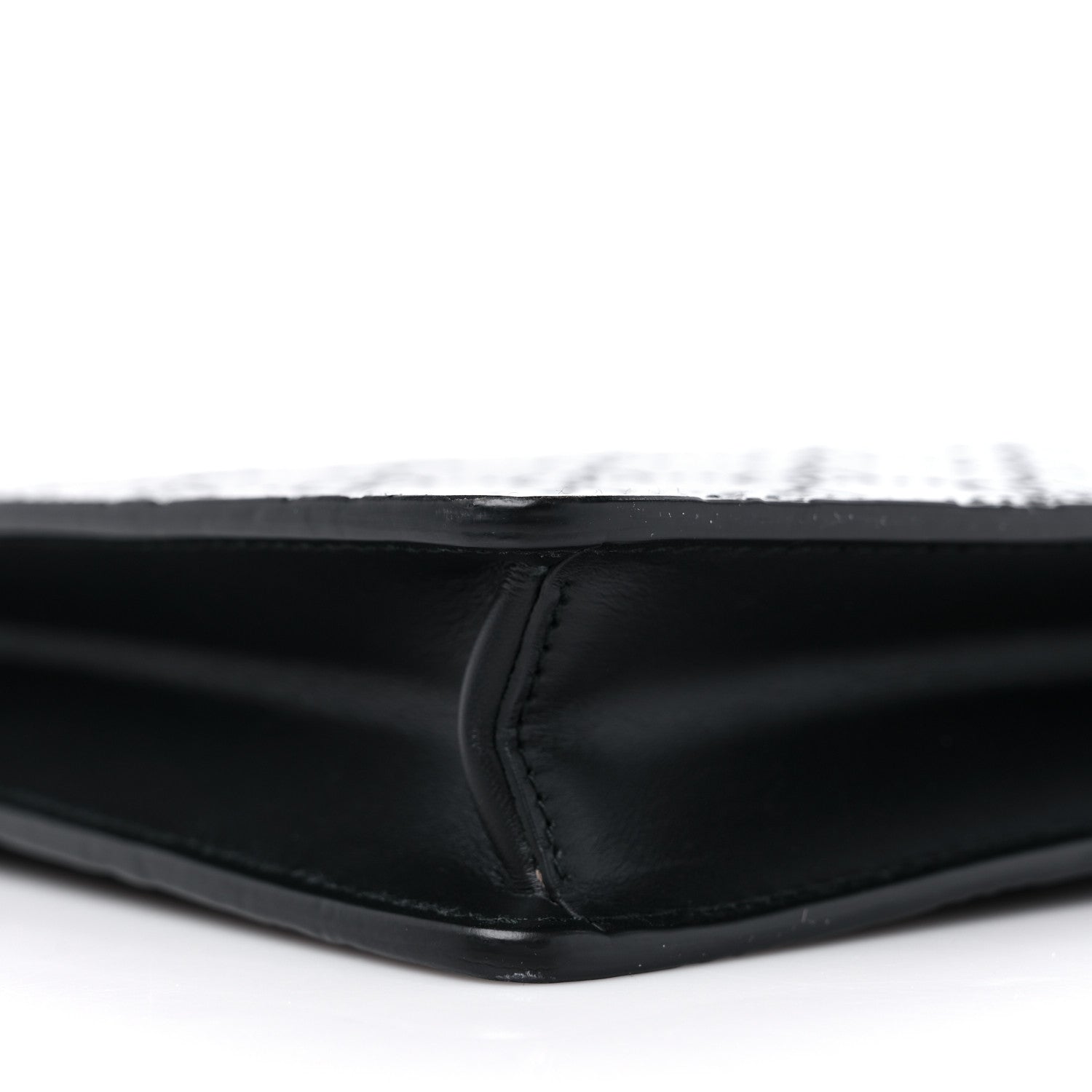 Gucci Guccissima Signature Messenger Bag Black 8 of 9