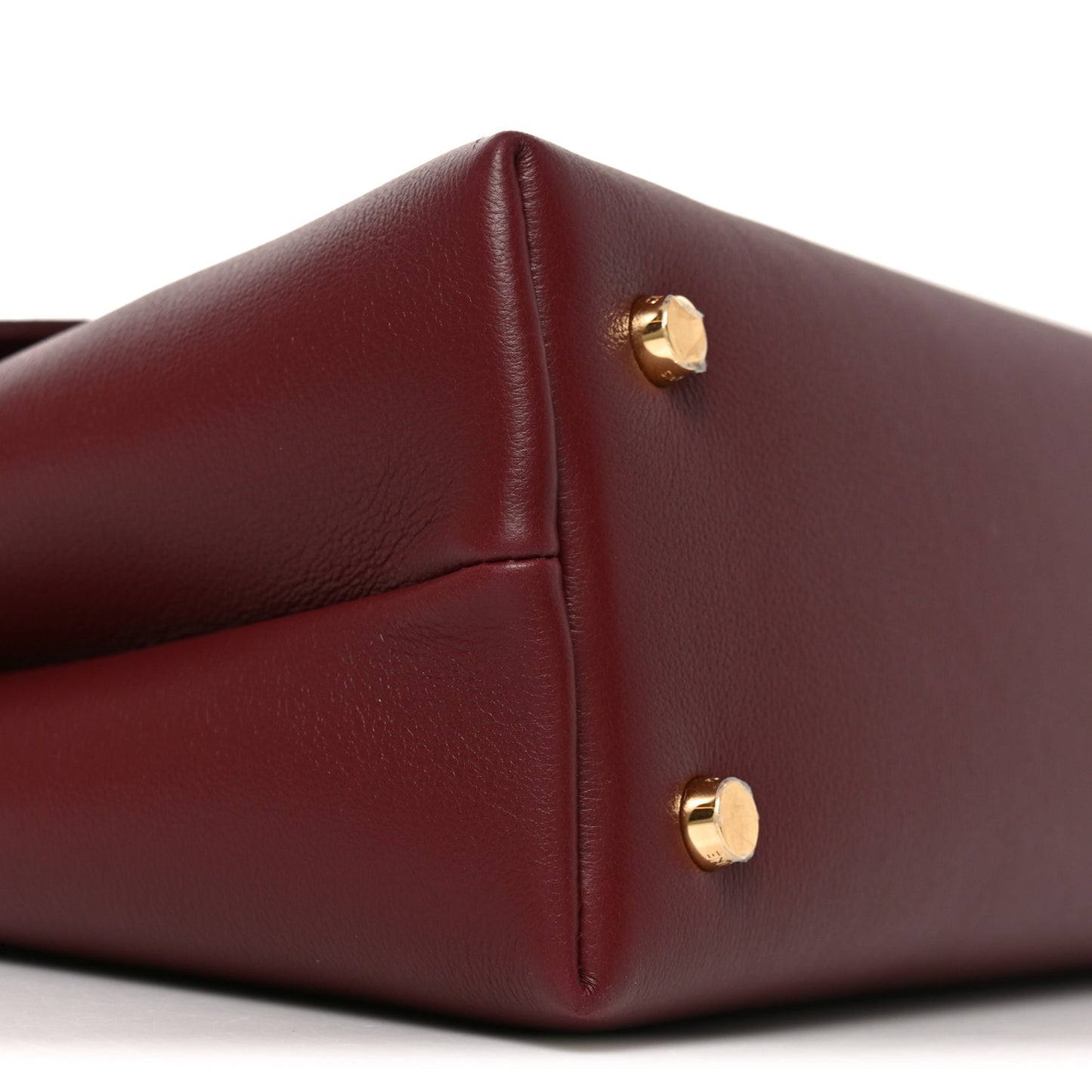 Supple Grained Calfskin Medium Nino Light Burgundy