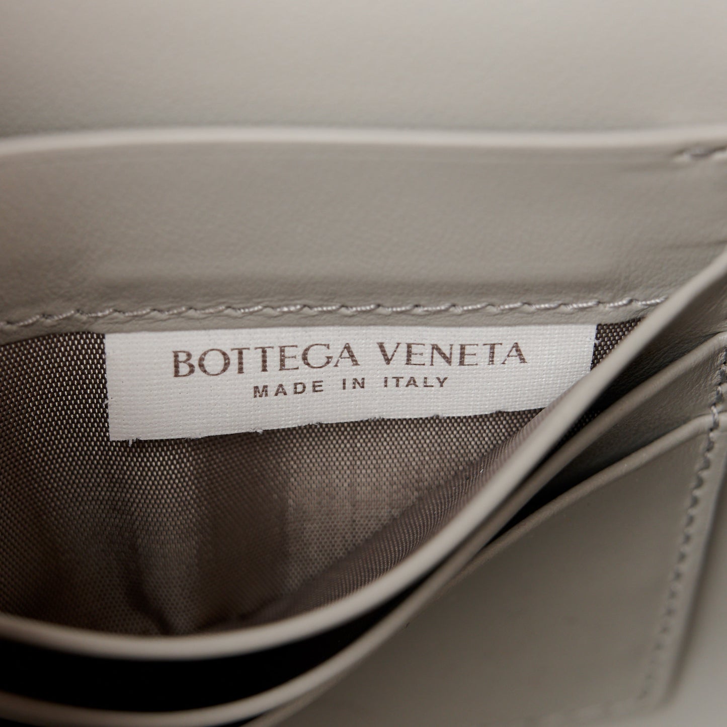Nappa Intrecciato Long Andiamo Top Handle Sterling