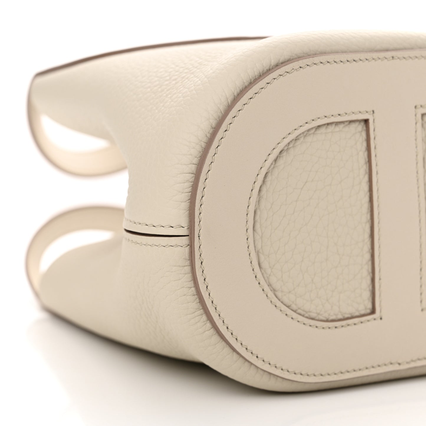 Taurillon Clemence Swift In-The-Loop 18 Bag Beton