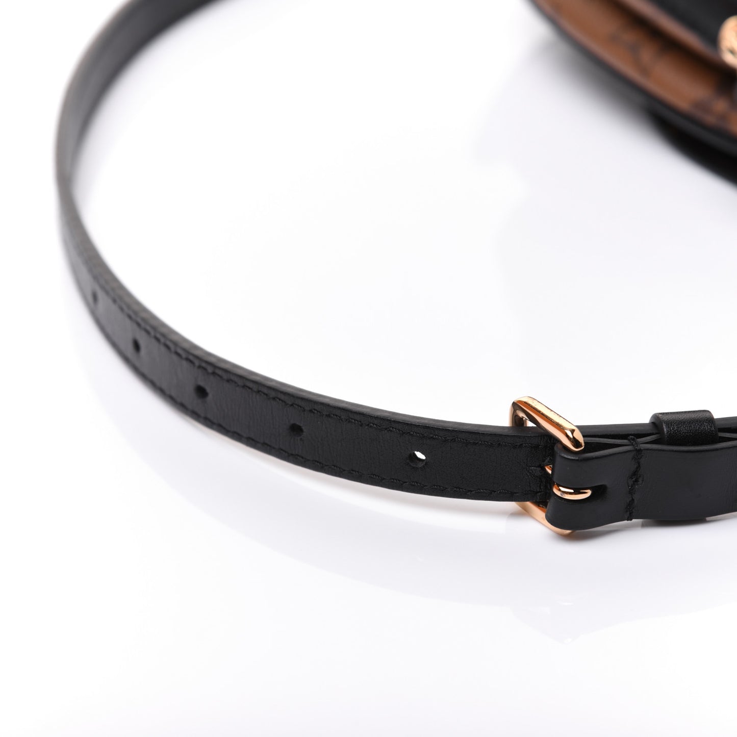 Reverse Monogram Chantilly Lock Black