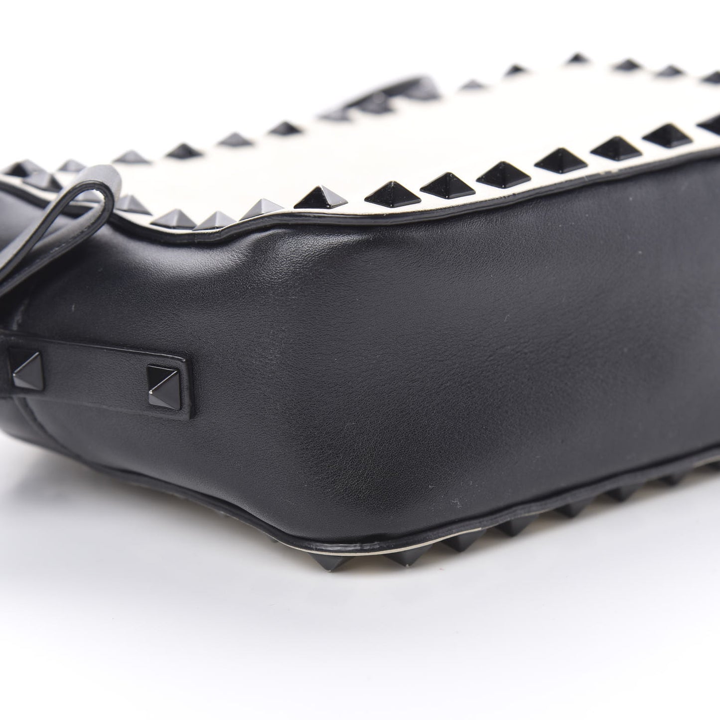 Calfskin Rockstud Camera Crossbody Bag Ivory Black