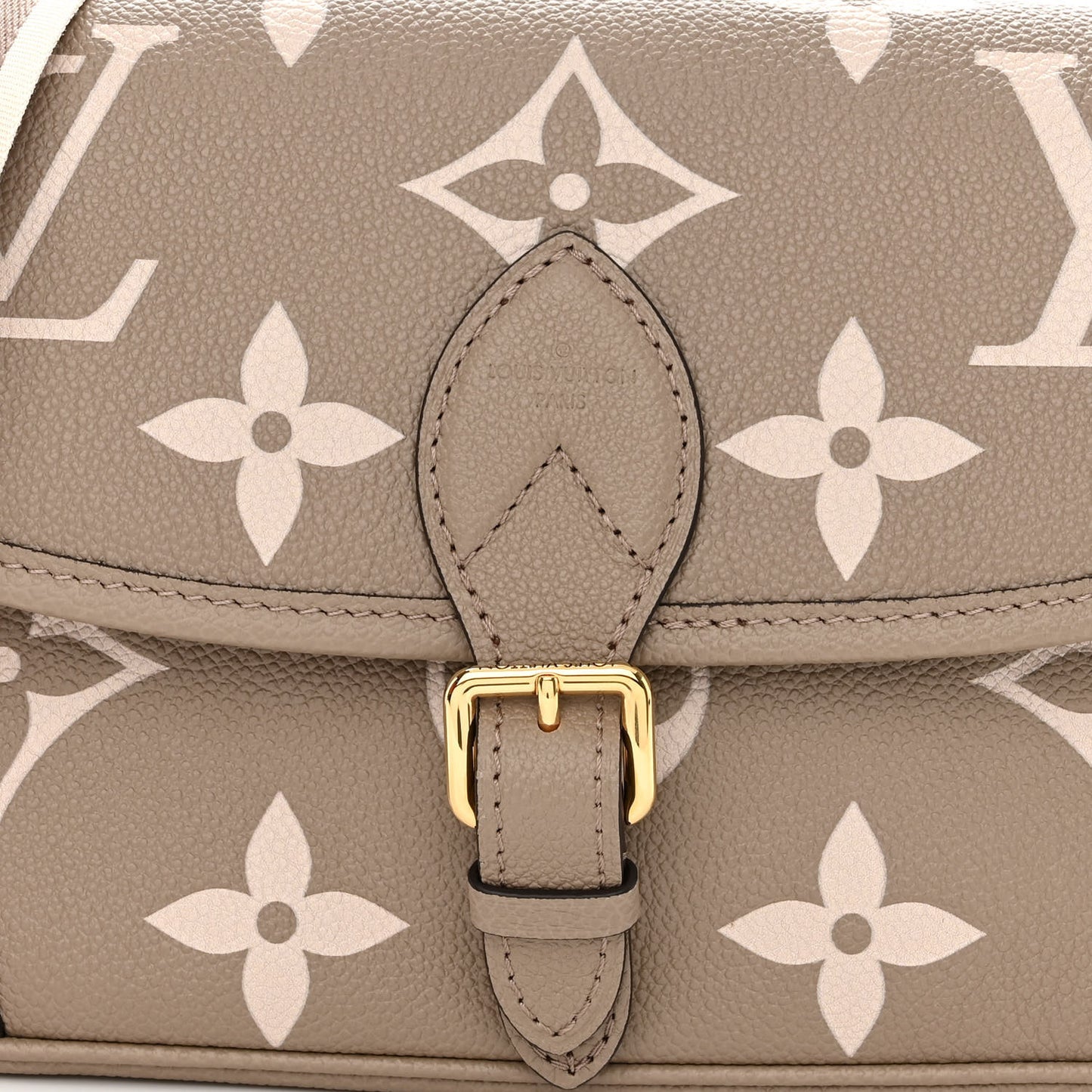 Empreinte Monogram Giant Diane Tourterelle Creme