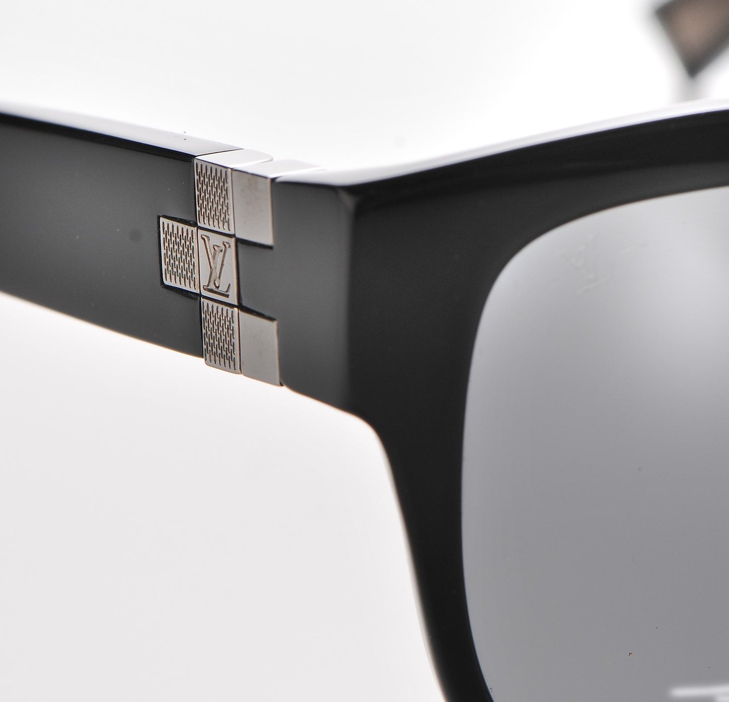 Acetate Damier PM Sunglasses Z0359E Black