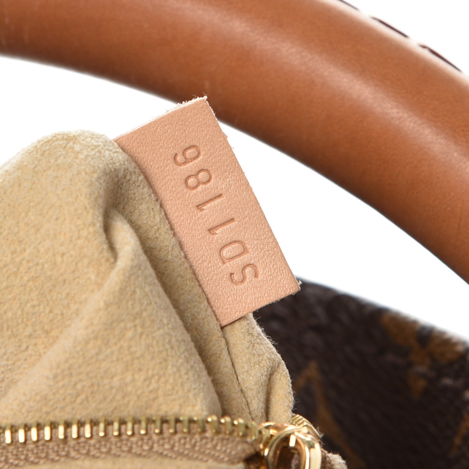 Louis Vuitton Monogram Artsy MM 8 of 8