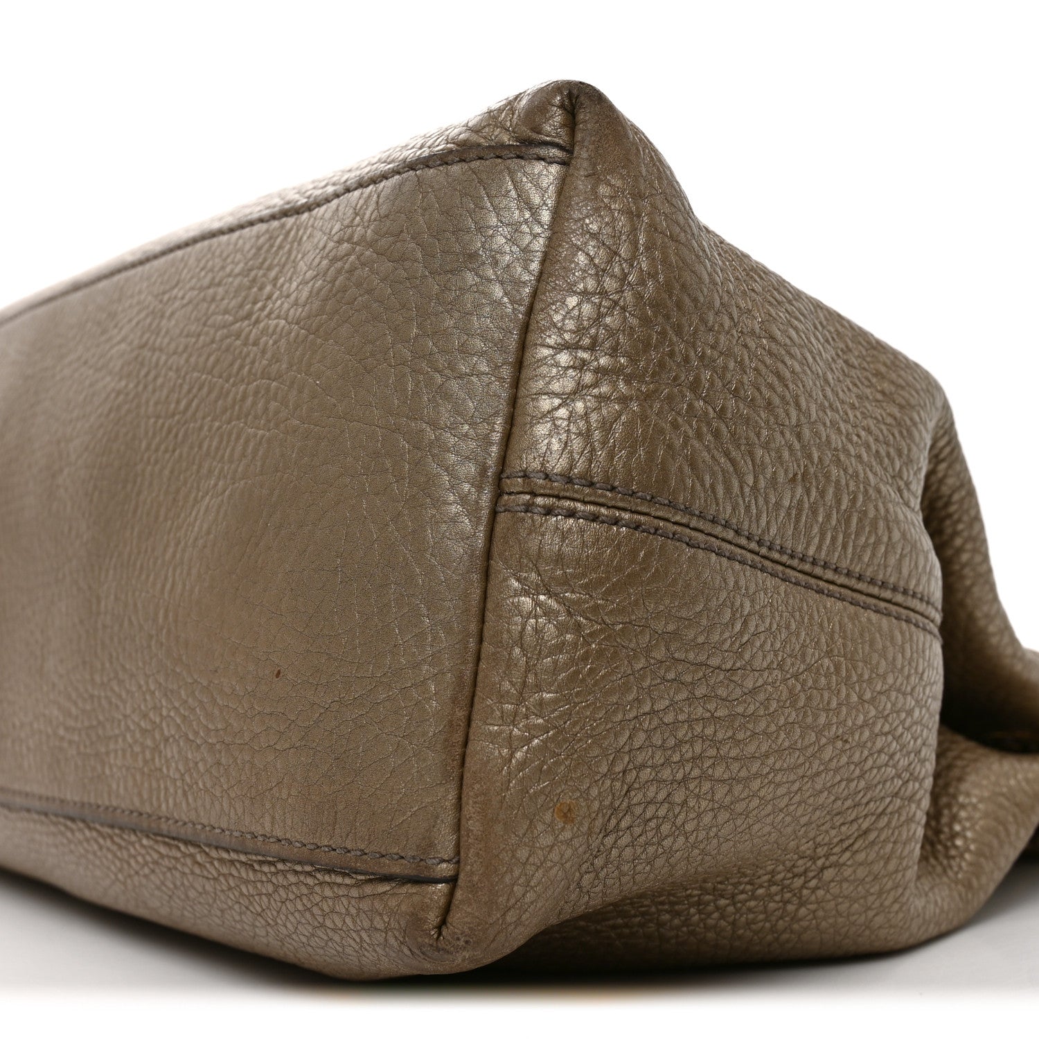 Gucci Metallic Pebbled Calfskin Medium Soho Chain Shoulder Bag Golden Beige 9 of 10