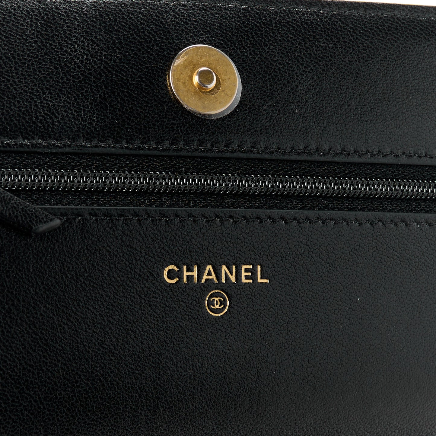 Lambskin Quilted Chanel 19 Wallet On Chain WOC Black