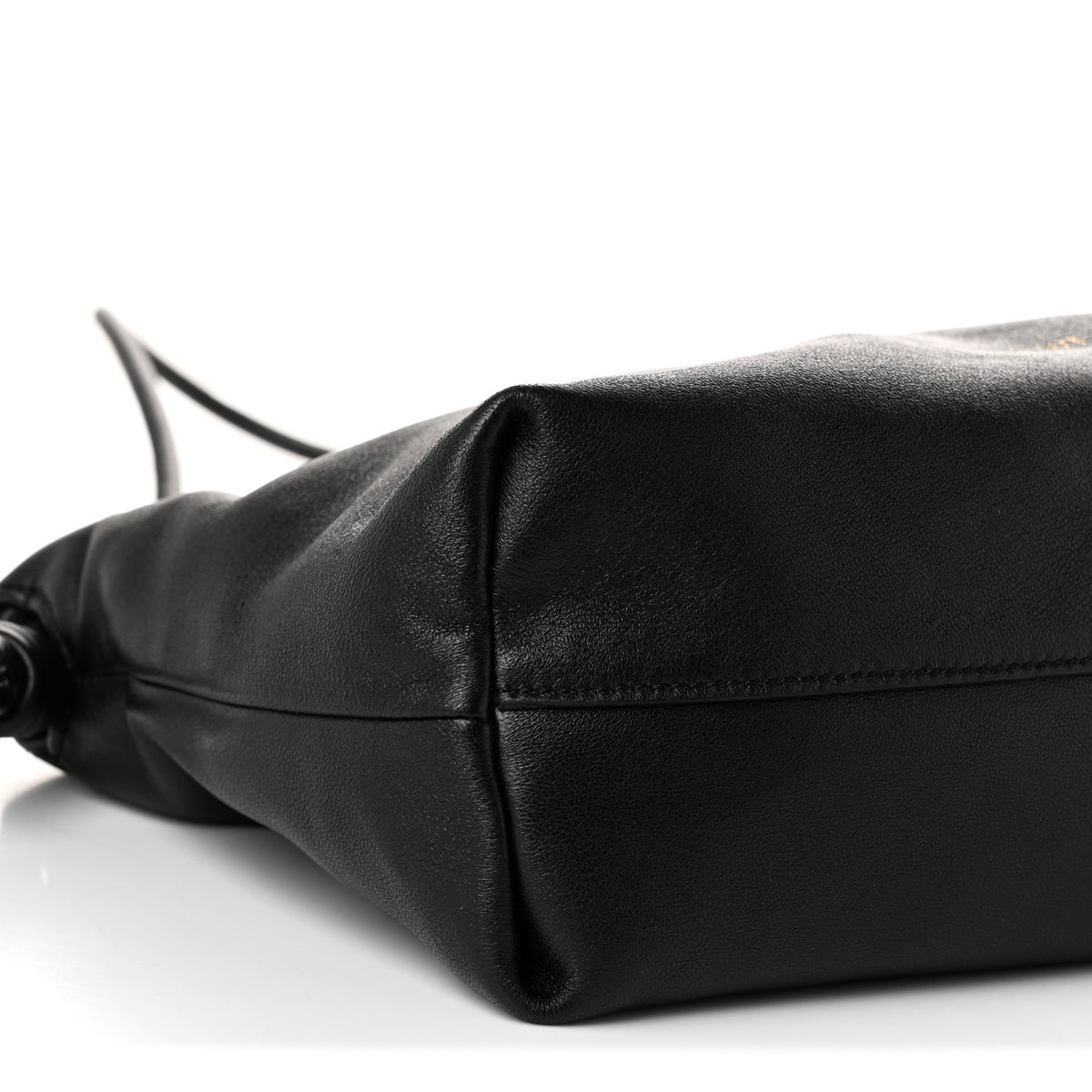 Mellow Nappa Medium Donut Chain Flamenco Knot Clutch Black