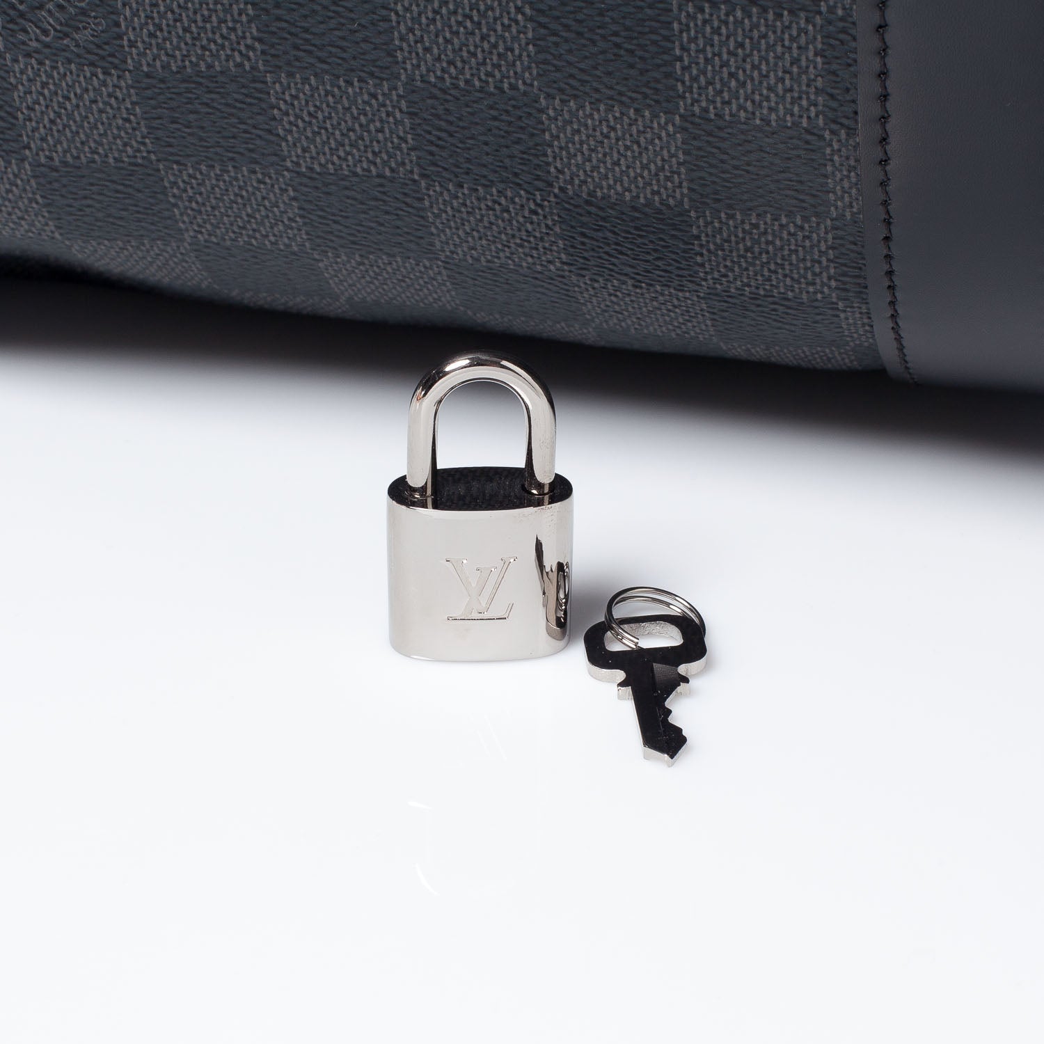 Louis Vuitton Damier Graphite Keepall Bandouliere 45 3 of 9