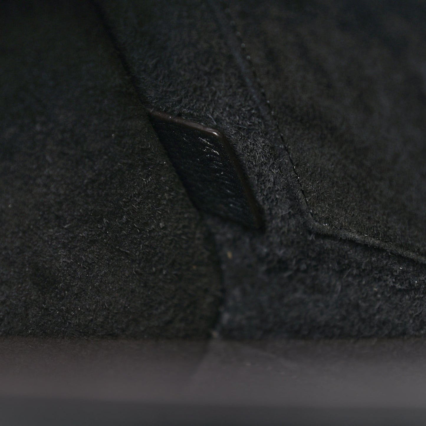 Drummed Calfskin Nano Luggage Amazone
