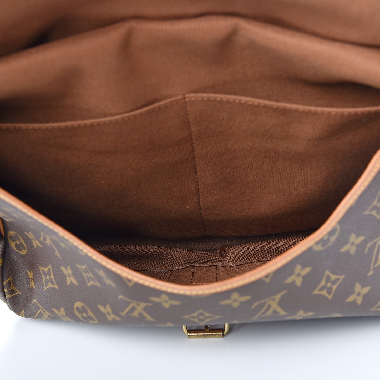 Monogram Saumur 35
