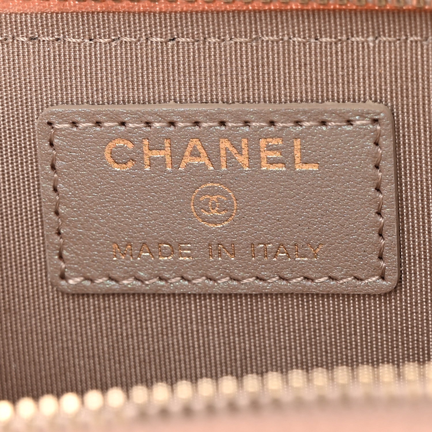 Chanel Iridescent Caviar Quilted Zipped Key Holder Case Beige 6 of 9