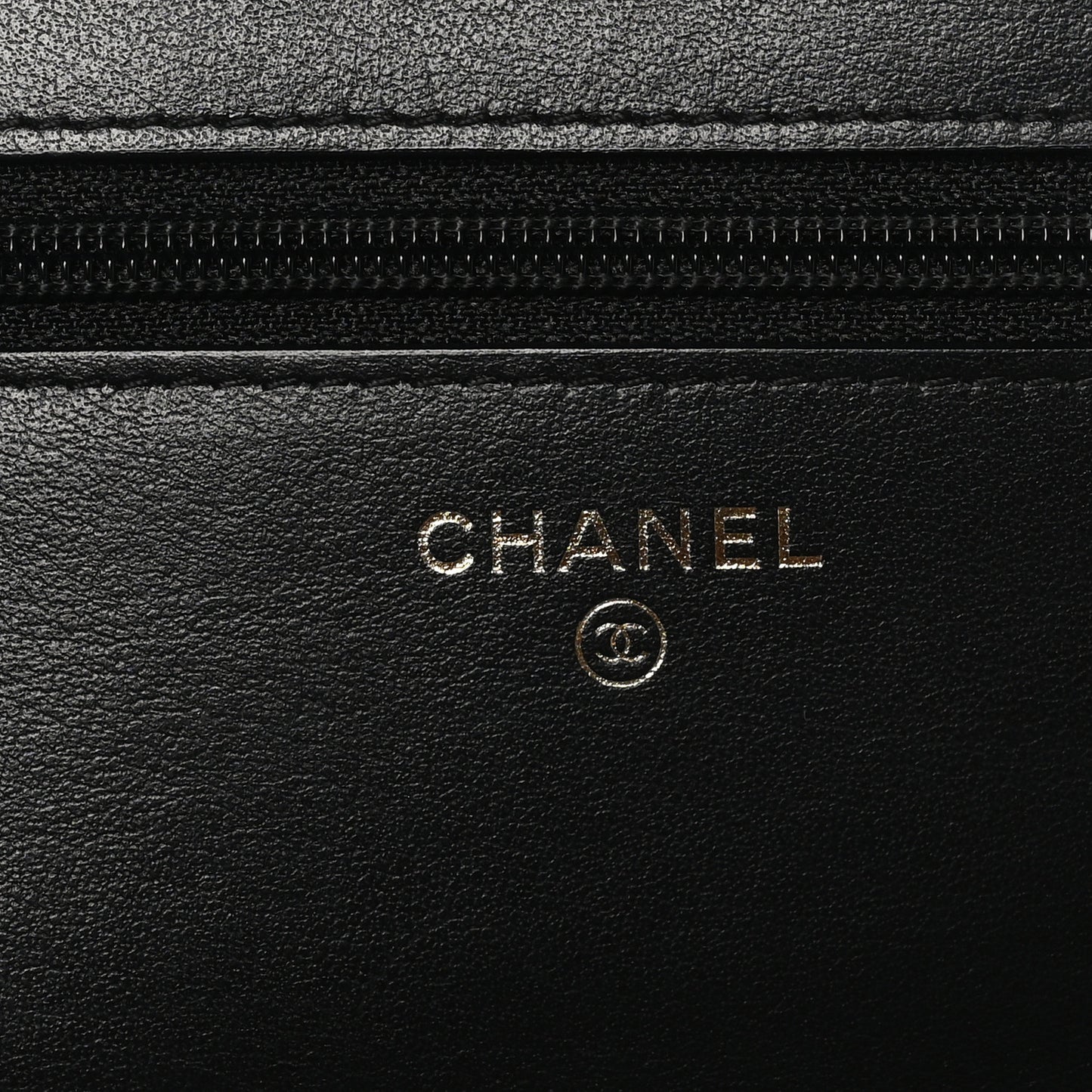 Caviar Quilted CC Filigree Wallet On Chain WOC Black