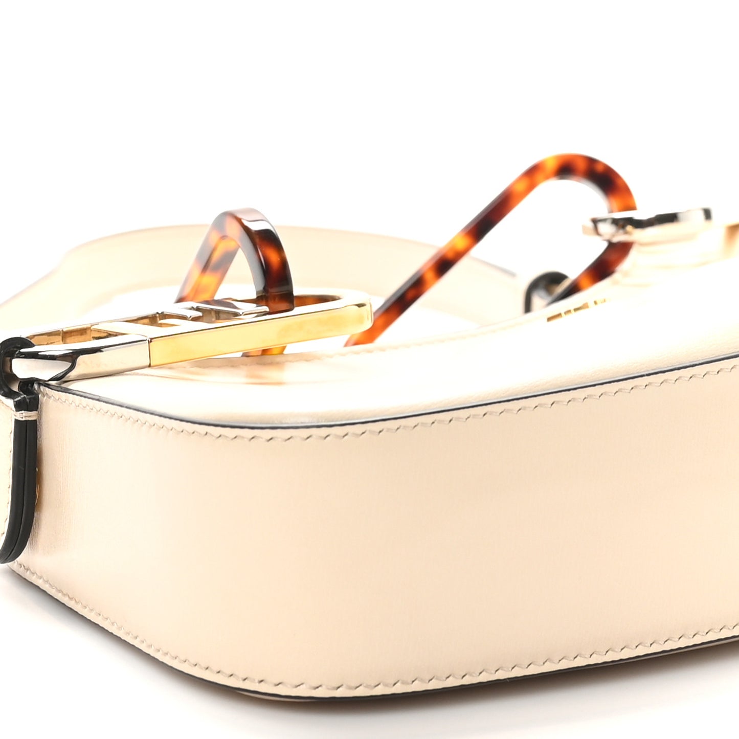 Vitello Queen Palmellato Fendi O'Lock Swing Camelia