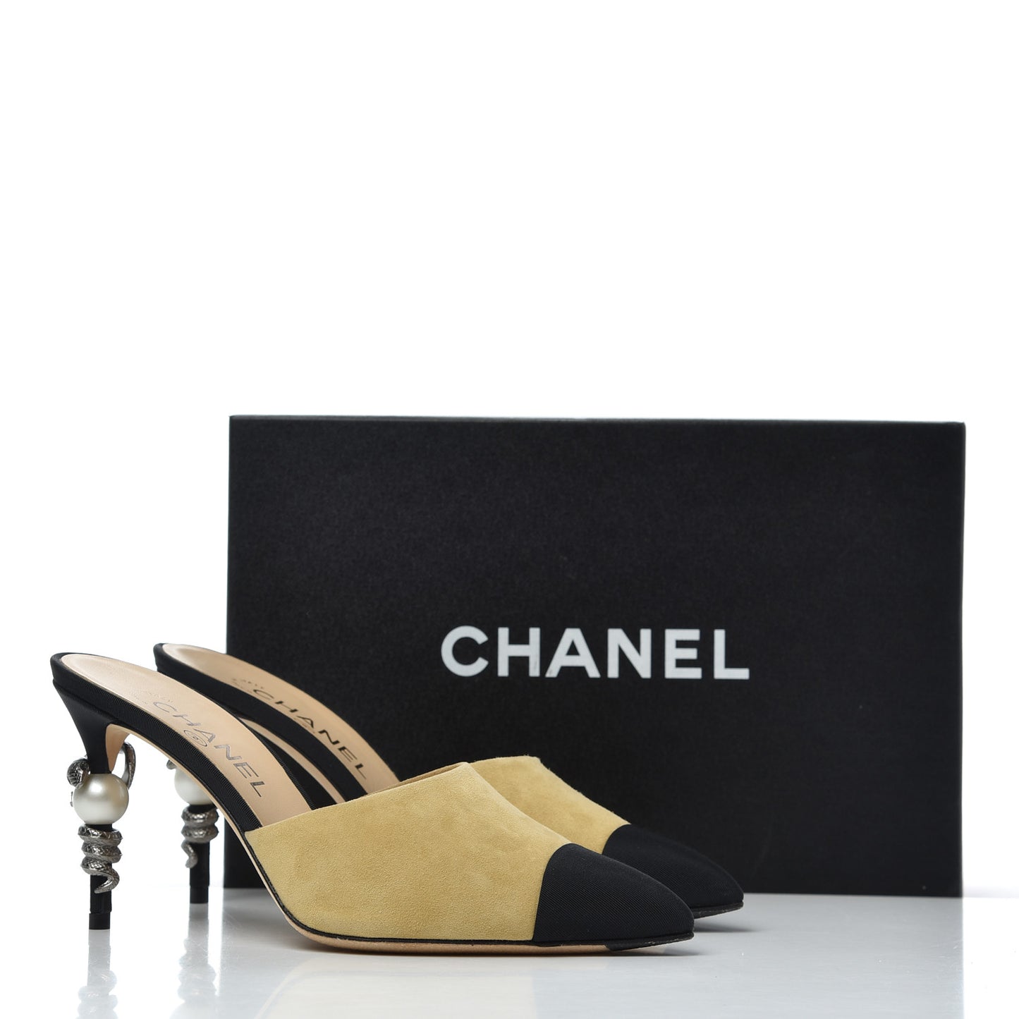 Suede Grosgrain Cap Toe Snake Pearl Mule 37.5 Beige Black