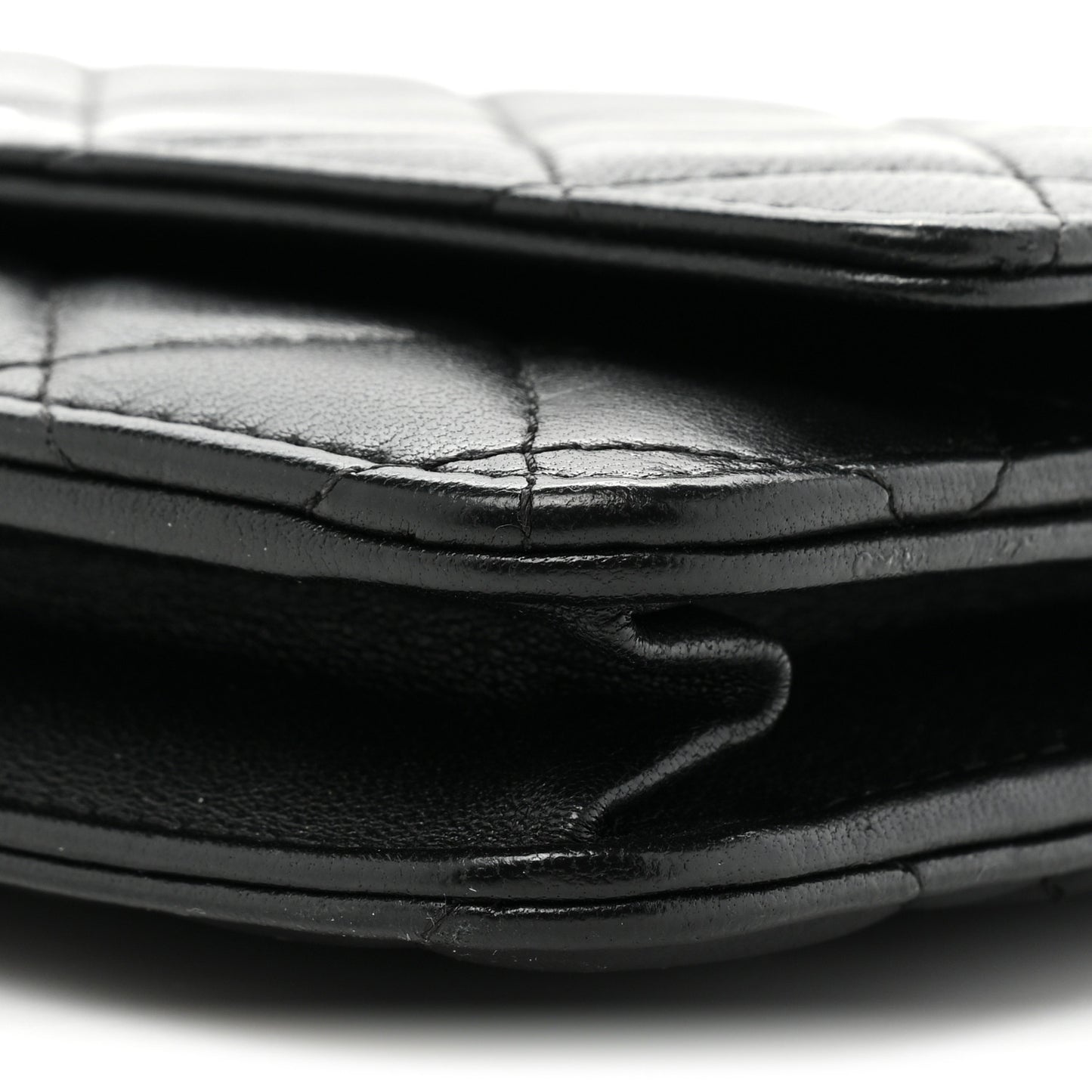 Lambskin Quilted Wallet On Chain WOC Black