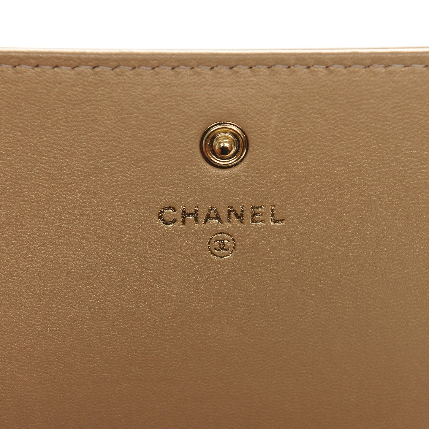 Metallic Galuchat Stingray Lambskin Boy Wallet With Removable Chain Gold
