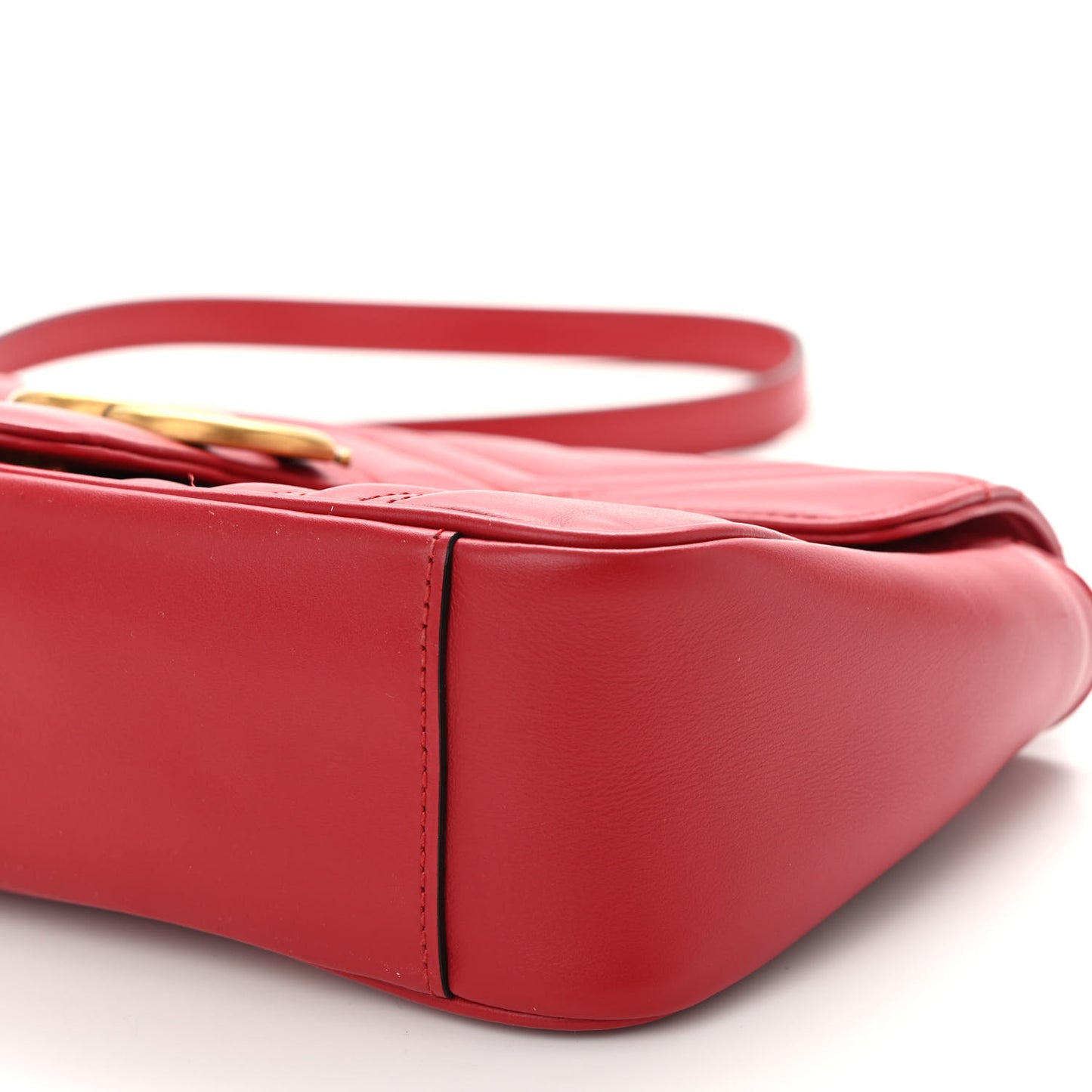 Calfskin Matelasse Small GG Marmont Shoulder Bag Hibiscus Red