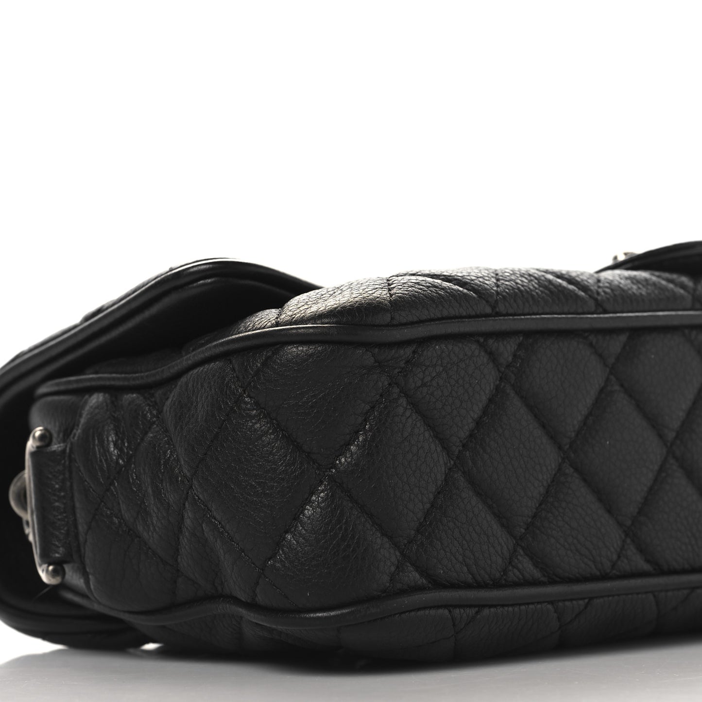 Grained Calfskin Quilted Medium Casual Rock Flap Black