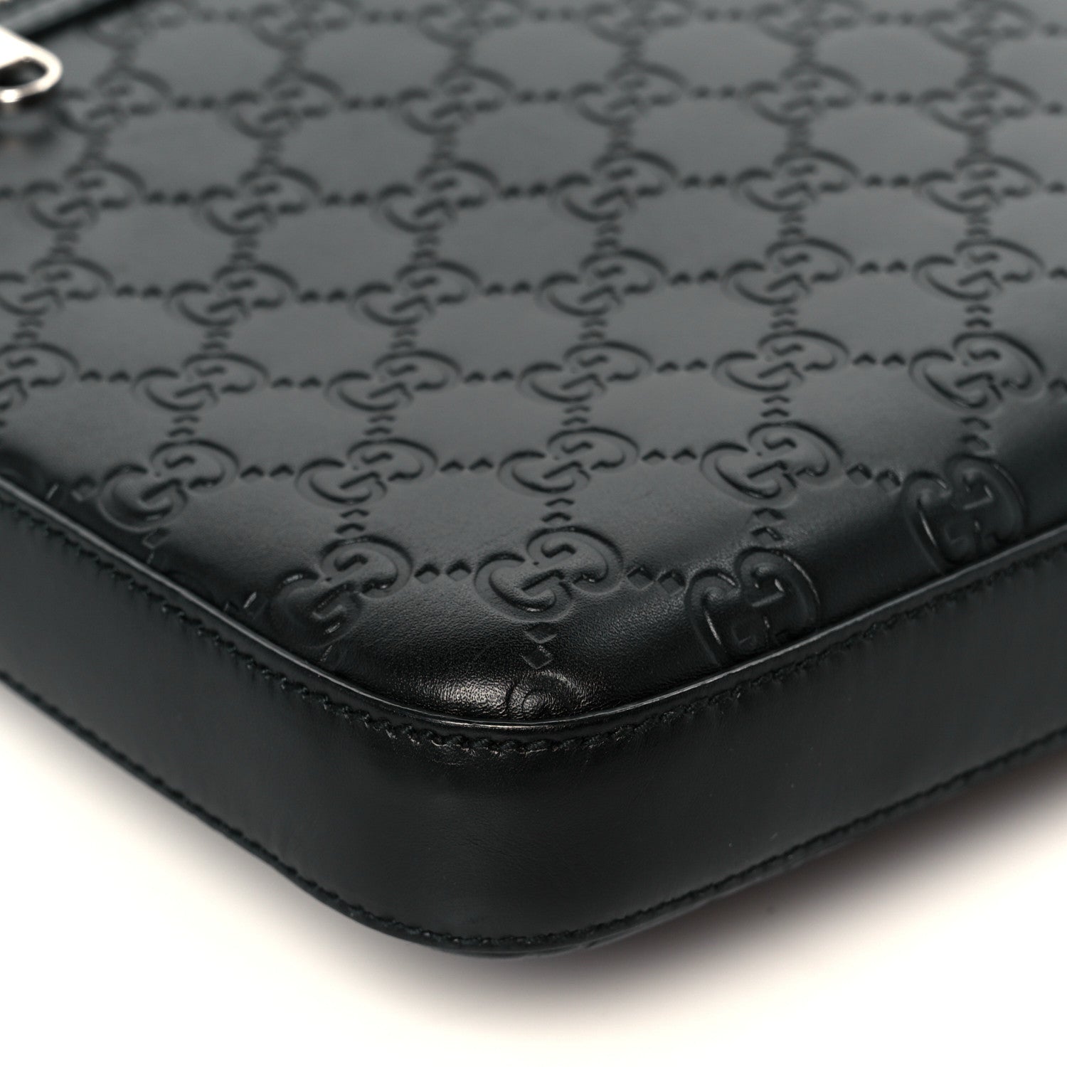 Gucci Guccissima Signature Medium Flat Messenger Bag Black 11 of 12