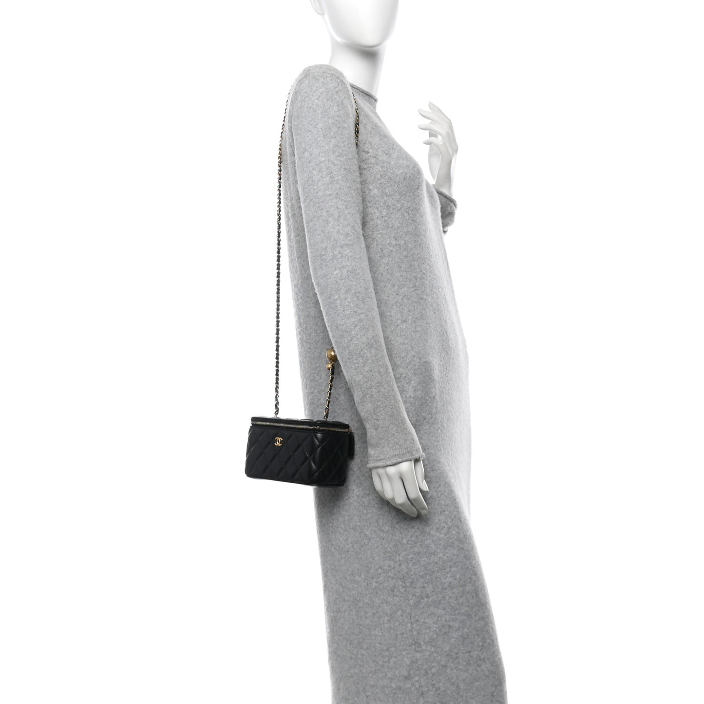 Lambskin Quilted Pearl Crush Small Vanity Case With Chain Black